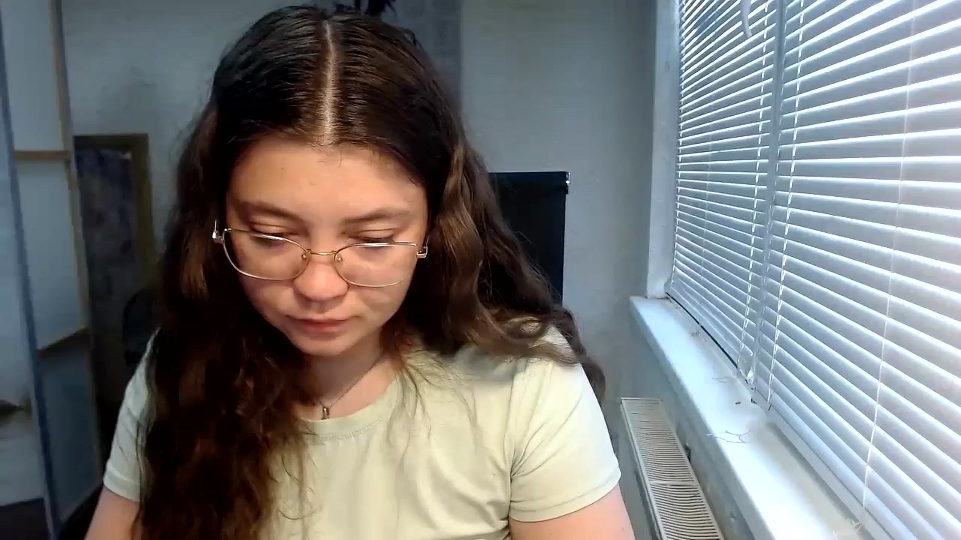 Gallery image thumbnail from SweetArinaA's myfreecams stream on, 05/30/2024, 12:44 image 8 of 20