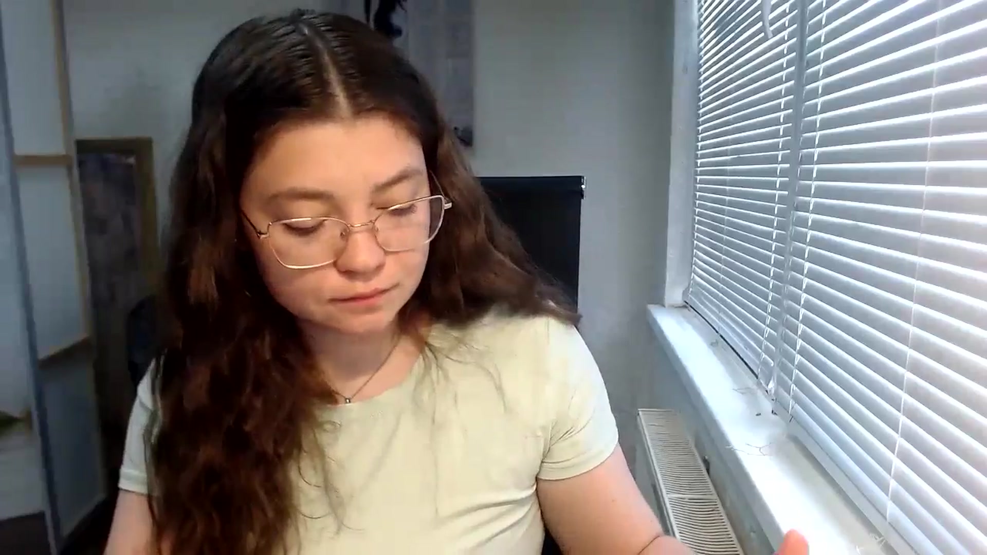 Gallery image thumbnail from SweetArinaA's myfreecams stream on, 05/30/2024, 12:44 image 10 of 20