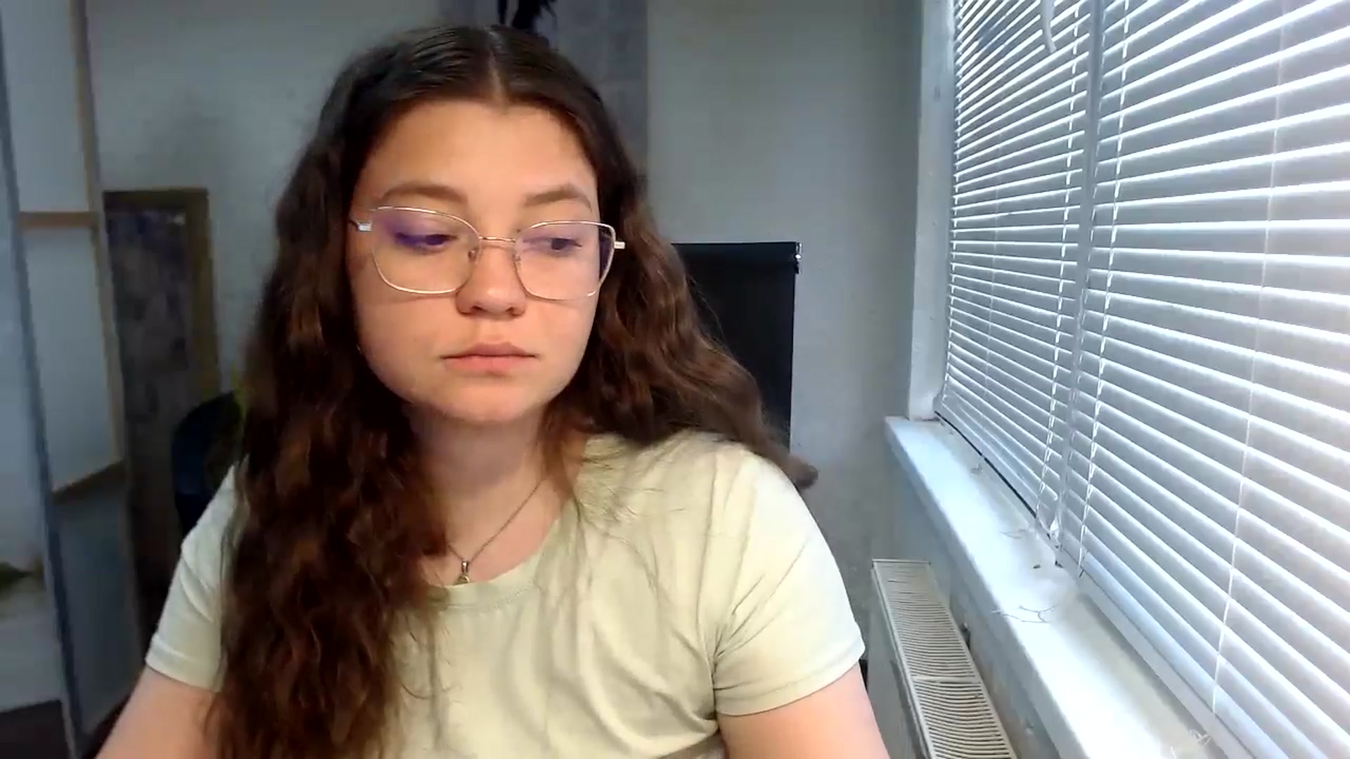 Gallery image thumbnail from SweetArinaA's myfreecams stream on, 05/30/2024, 12:44 image 6 of 20