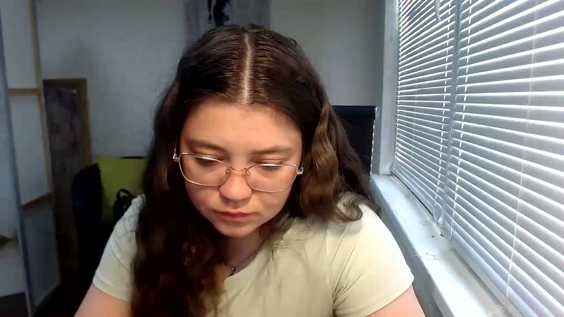 Gallery image thumbnail from SweetArinaA's myfreecams stream on, 05/30/2024, 12:44 image 3 of 20