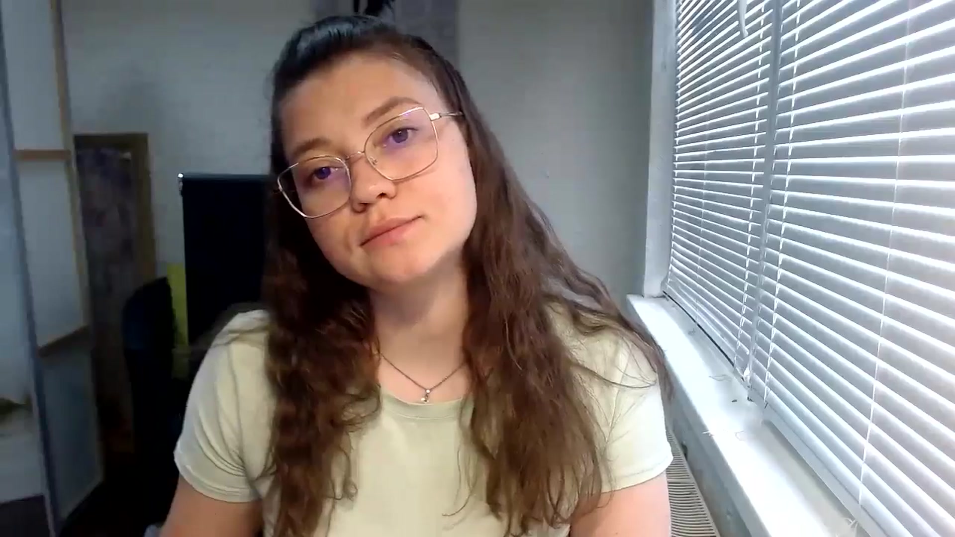 Gallery image thumbnail from SweetArinaA's myfreecams stream on, 05/30/2024, 13:30 image 9 of 20