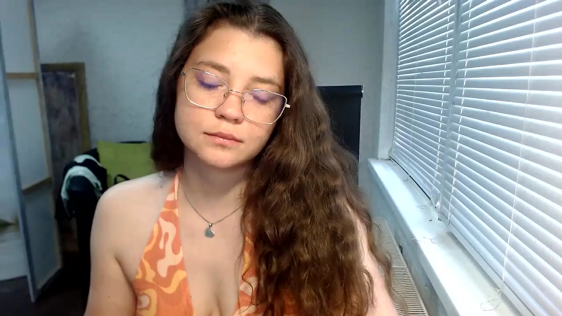 Gallery image thumbnail from SweetArinaA's myfreecams stream on, 05/30/2024, 13:30 image 15 of 20