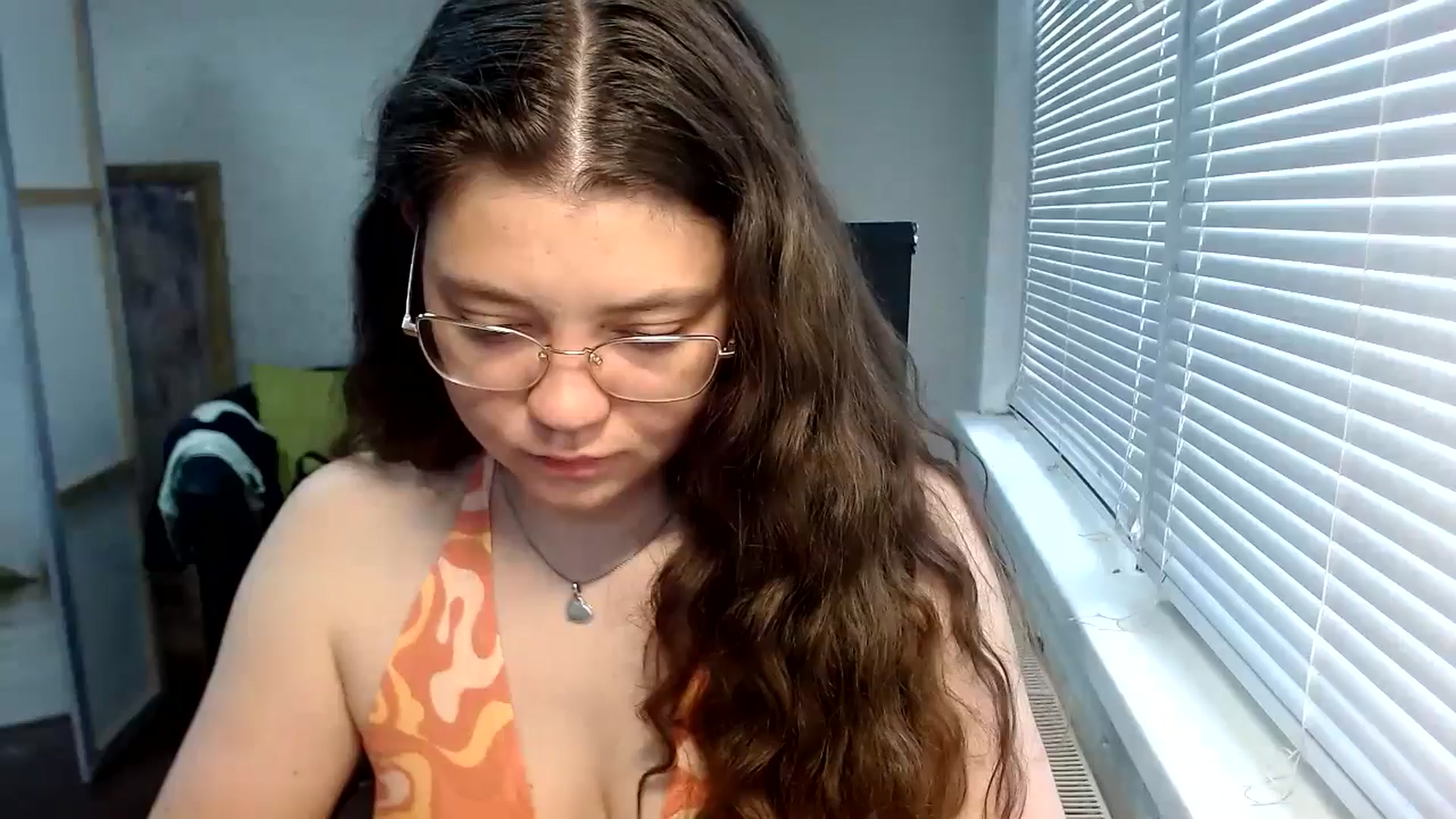 Gallery image thumbnail from SweetArinaA's myfreecams stream on, 05/30/2024, 13:30 image 17 of 20