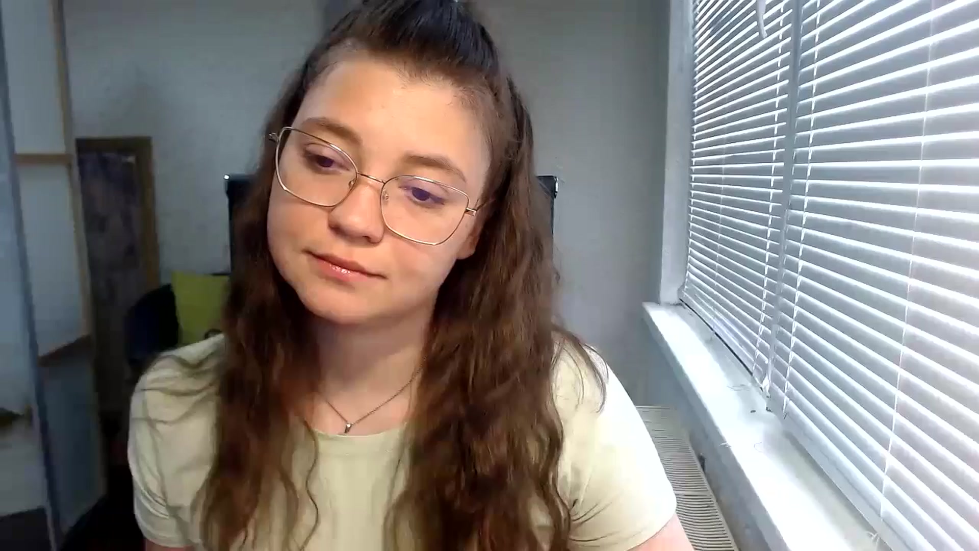 Gallery image thumbnail from SweetArinaA's myfreecams stream on, 05/30/2024, 13:30 image 11 of 20