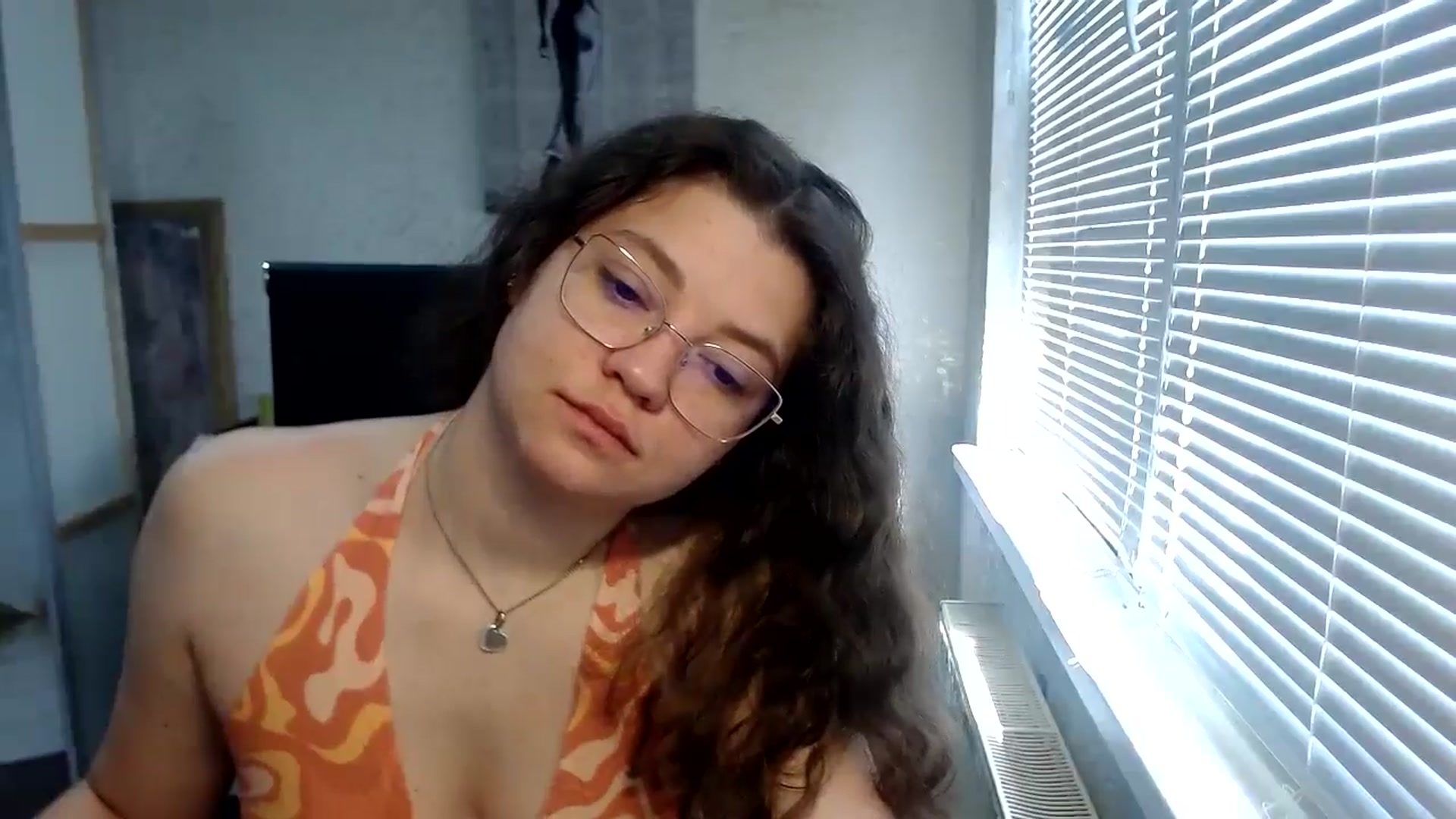 Gallery image thumbnail from SweetArinaA's myfreecams stream on, 05/31/2024, 06:36 image 12 of 20