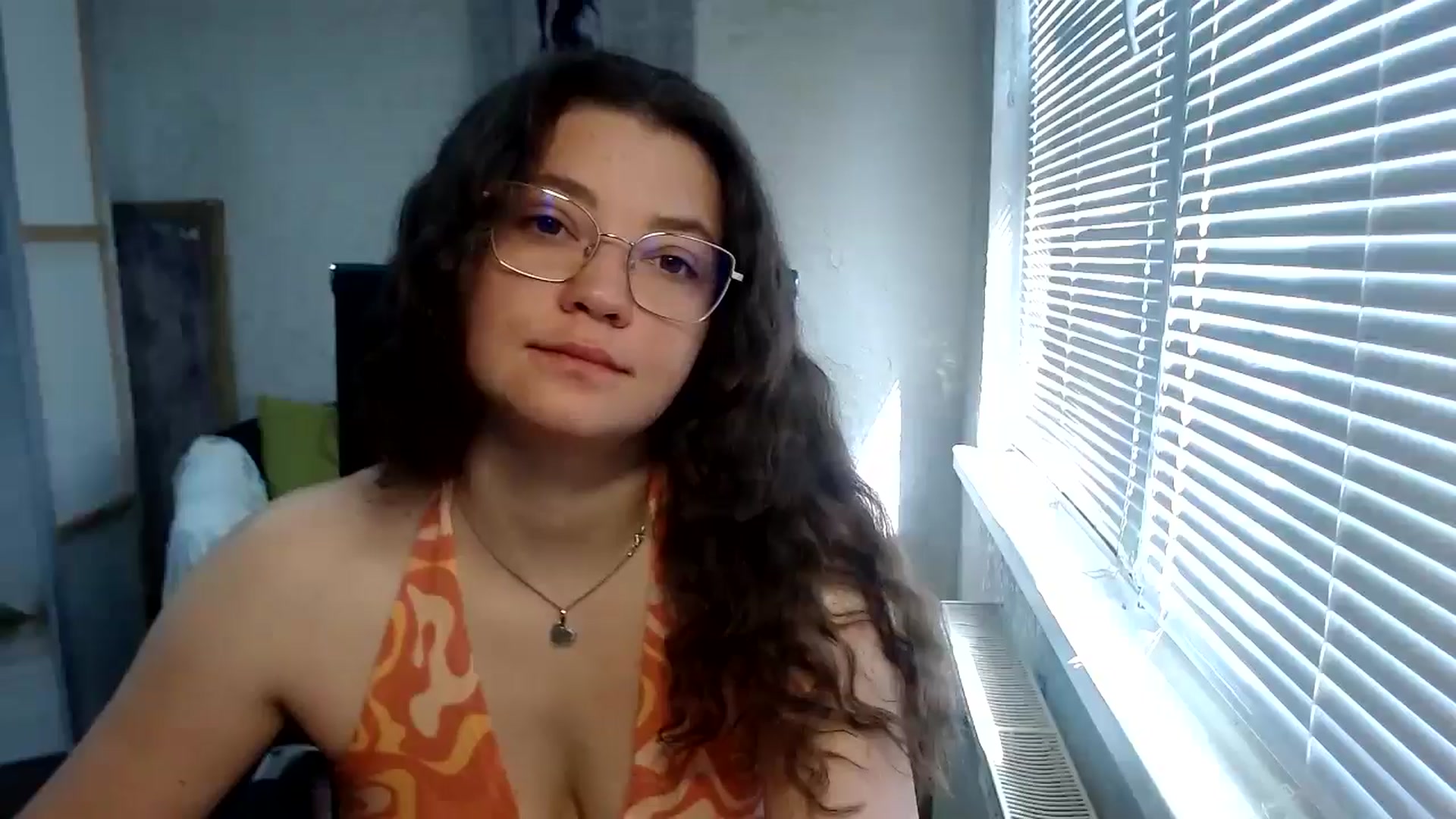Gallery image thumbnail from SweetArinaA's myfreecams stream on, 05/31/2024, 06:36 image 1 of 20