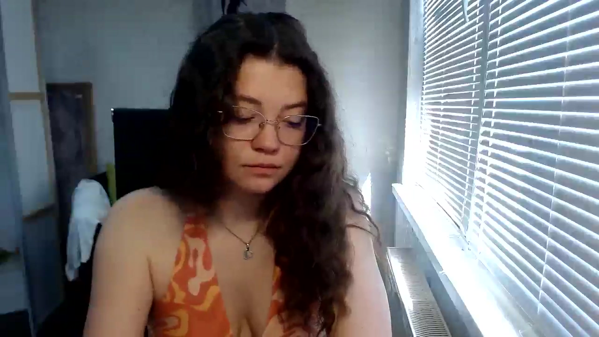 Gallery image thumbnail from SweetArinaA's myfreecams stream on, 05/31/2024, 06:36 image 7 of 20