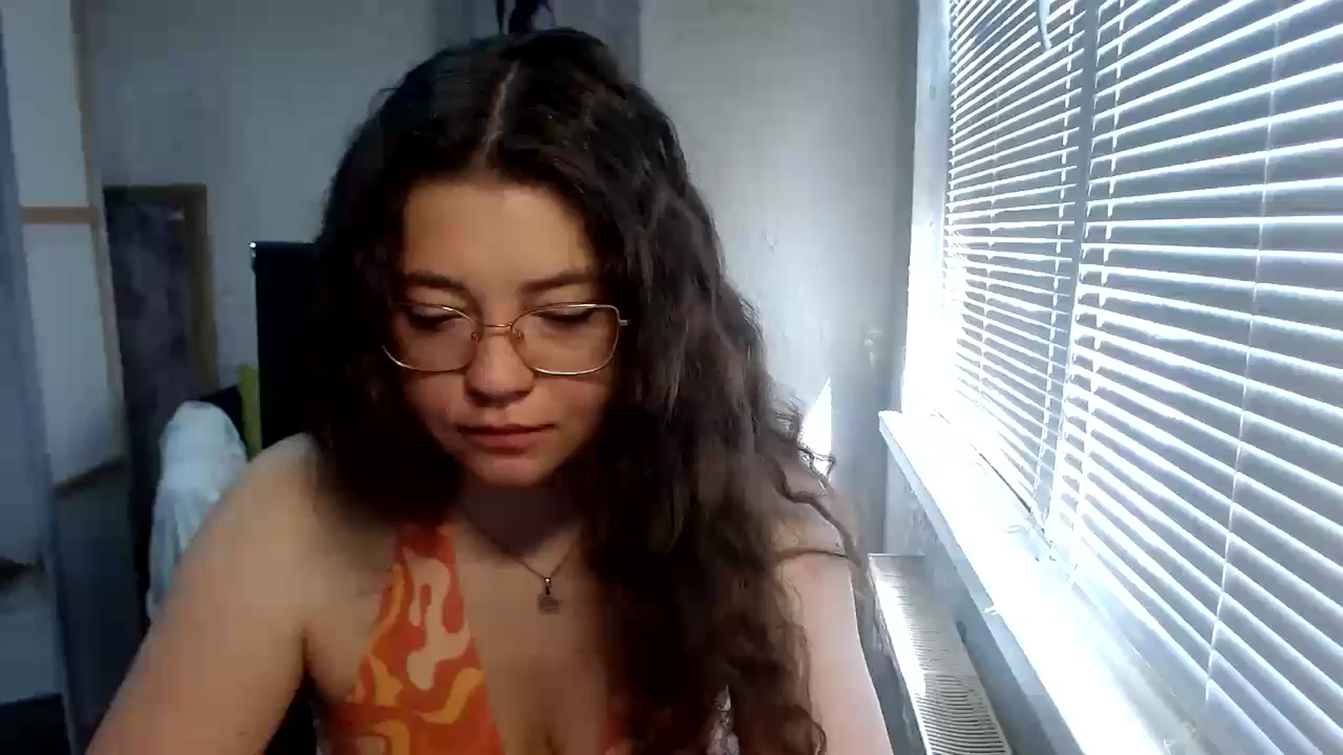 Gallery image thumbnail from SweetArinaA's myfreecams stream on, 05/31/2024, 06:36 image 6 of 20
