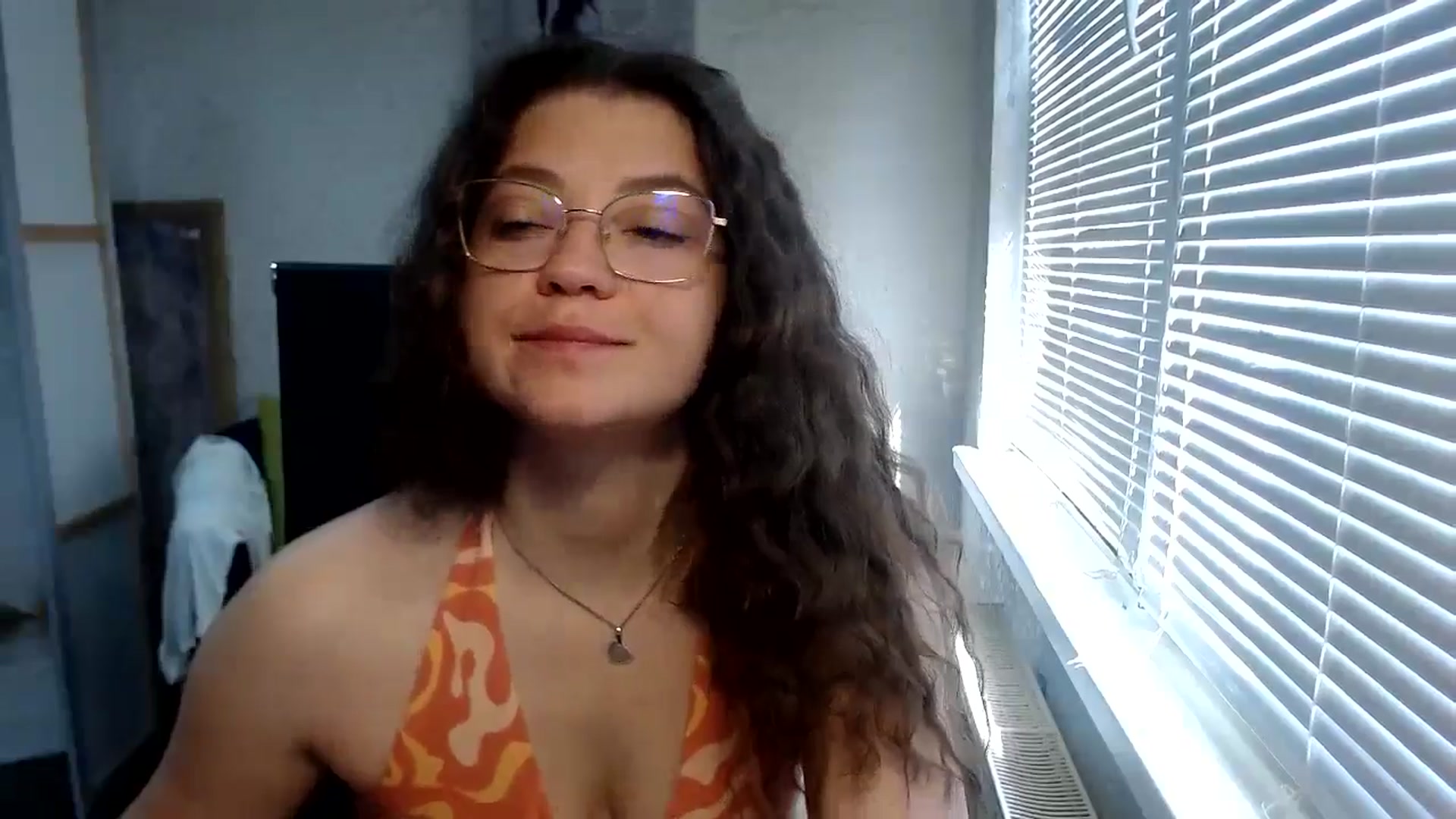 Gallery image thumbnail from SweetArinaA's myfreecams stream on, 05/31/2024, 06:36 image 5 of 20