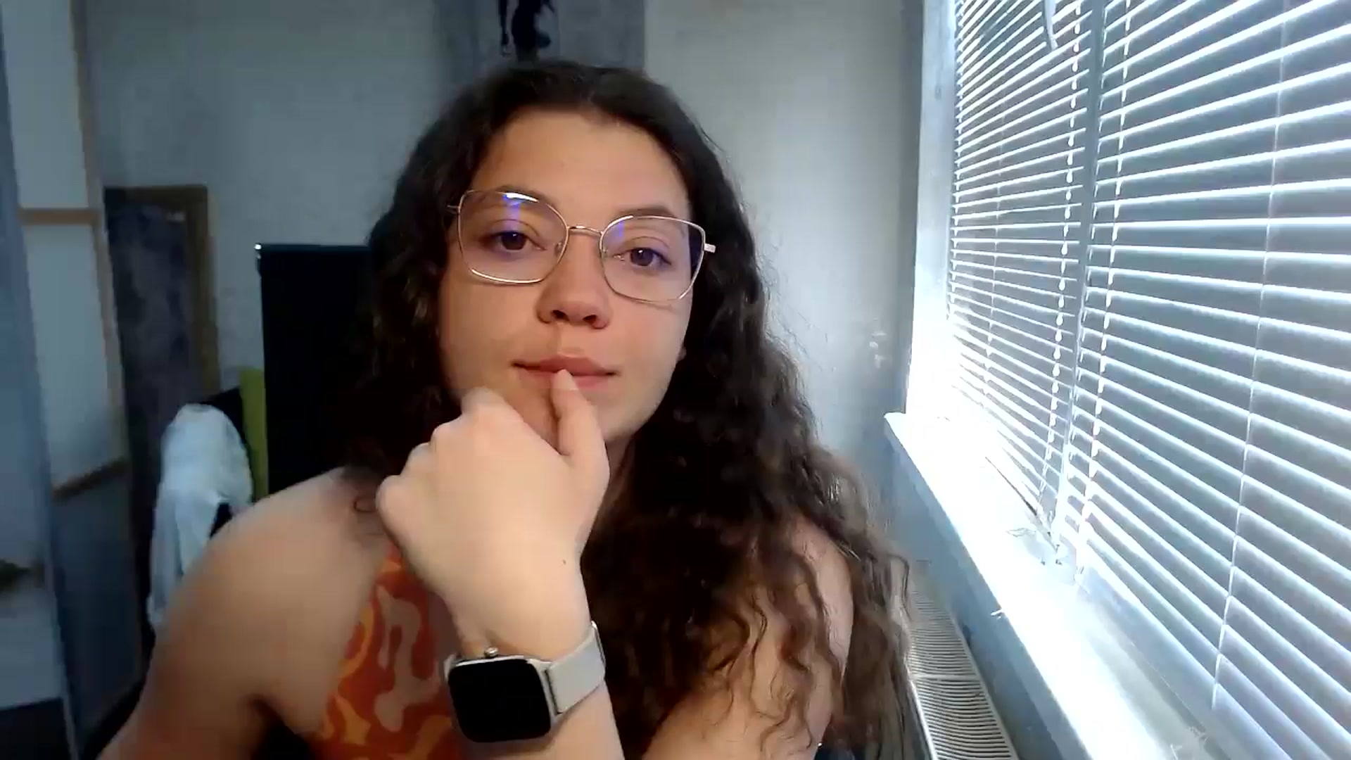 Gallery image thumbnail from SweetArinaA's myfreecams stream on, 05/31/2024, 06:36 image 18 of 20