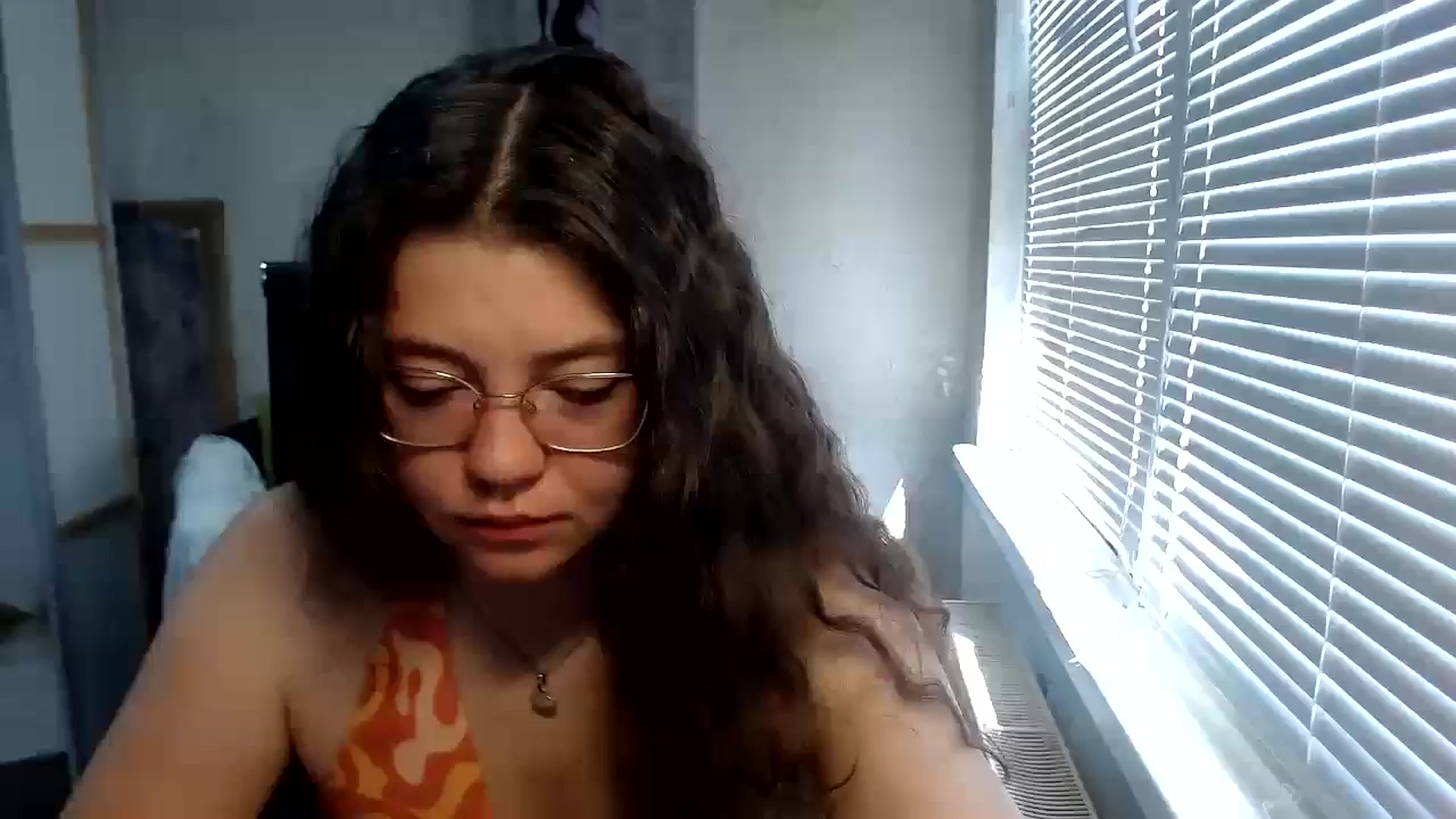Gallery image thumbnail from SweetArinaA's myfreecams stream on, 05/31/2024, 06:36 image 15 of 20