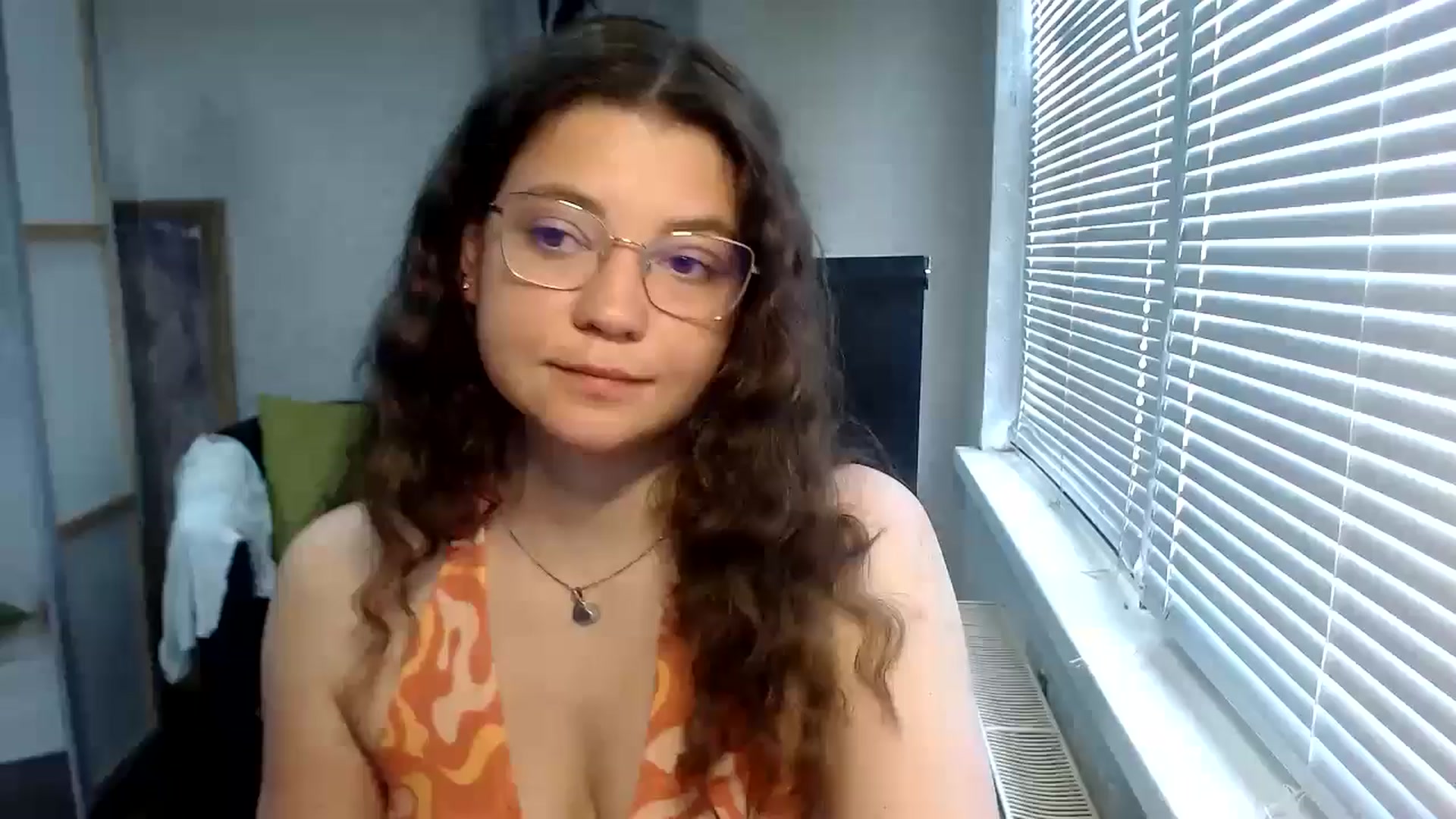 Gallery image thumbnail from SweetArinaA's myfreecams stream on, 05/31/2024, 07:29 image 8 of 20