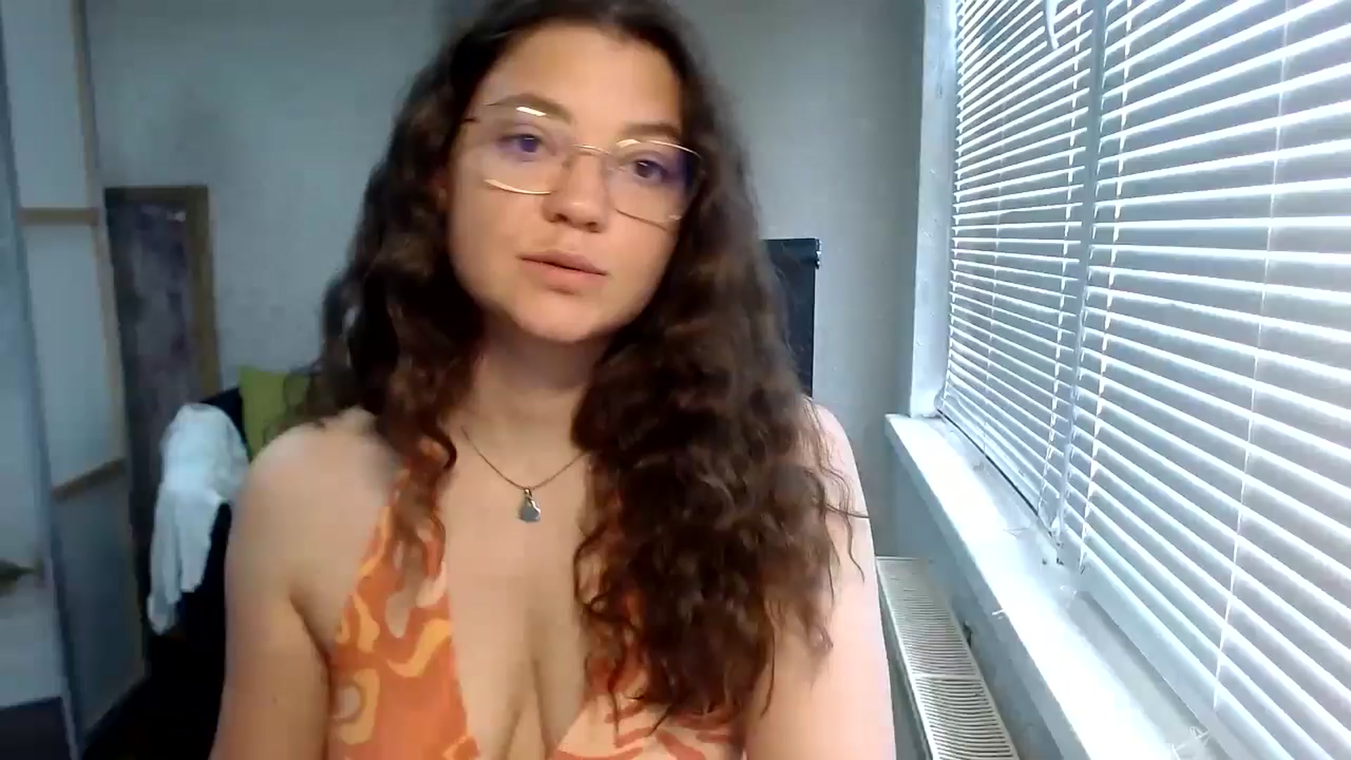 Gallery image thumbnail from SweetArinaA's myfreecams stream on, 05/31/2024, 07:29 image 19 of 20