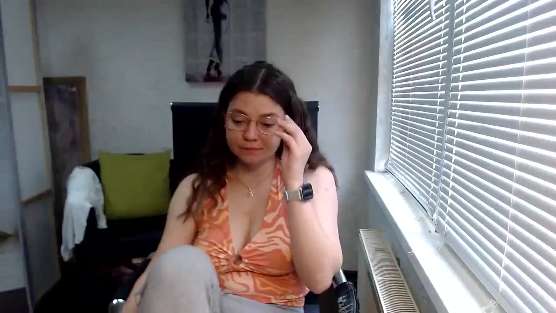 Gallery image thumbnail from SweetArinaA's myfreecams stream on, 05/31/2024, 07:29 image 16 of 20