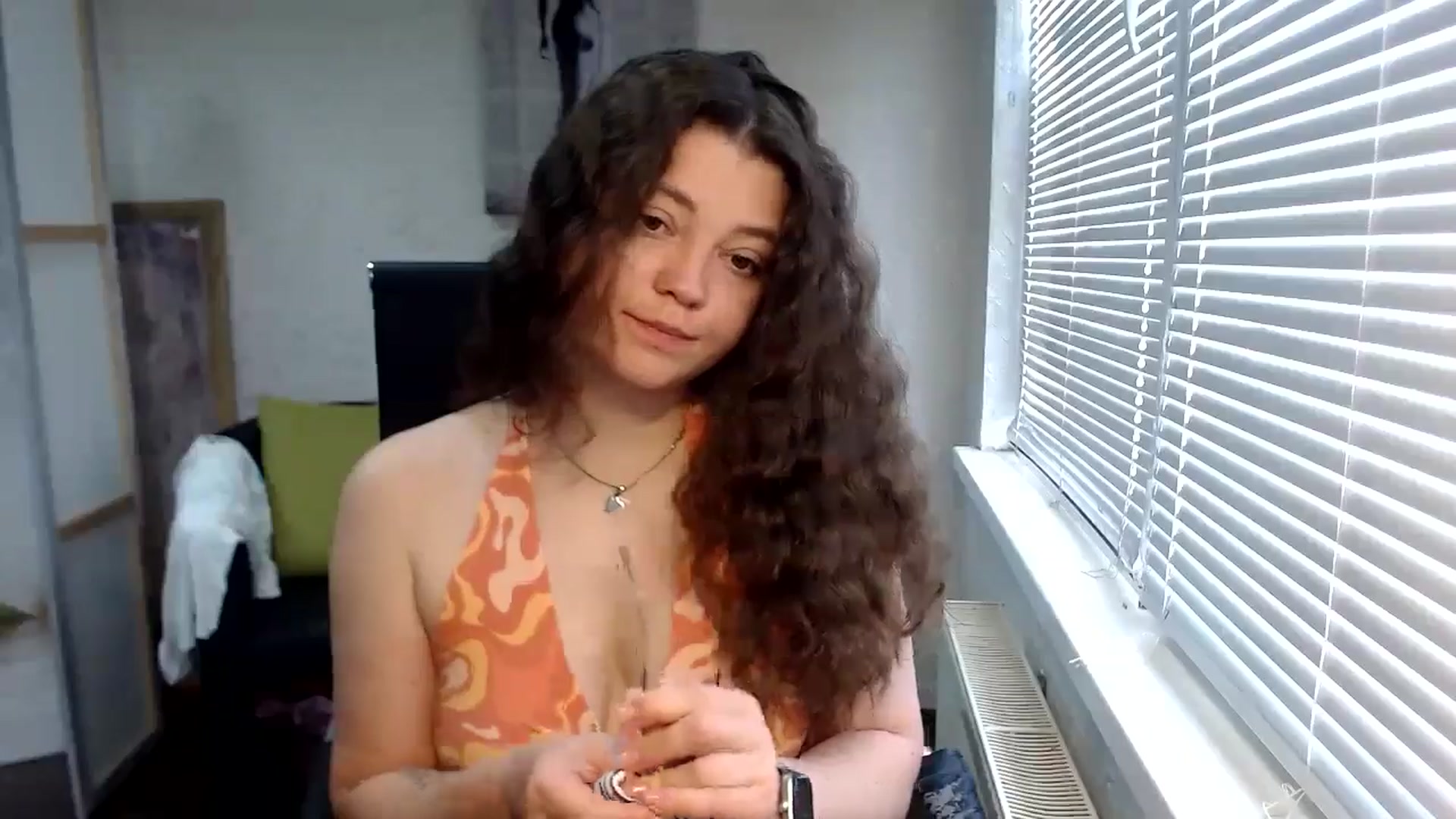 Gallery image thumbnail from SweetArinaA's myfreecams stream on, 05/31/2024, 07:29 image 7 of 20