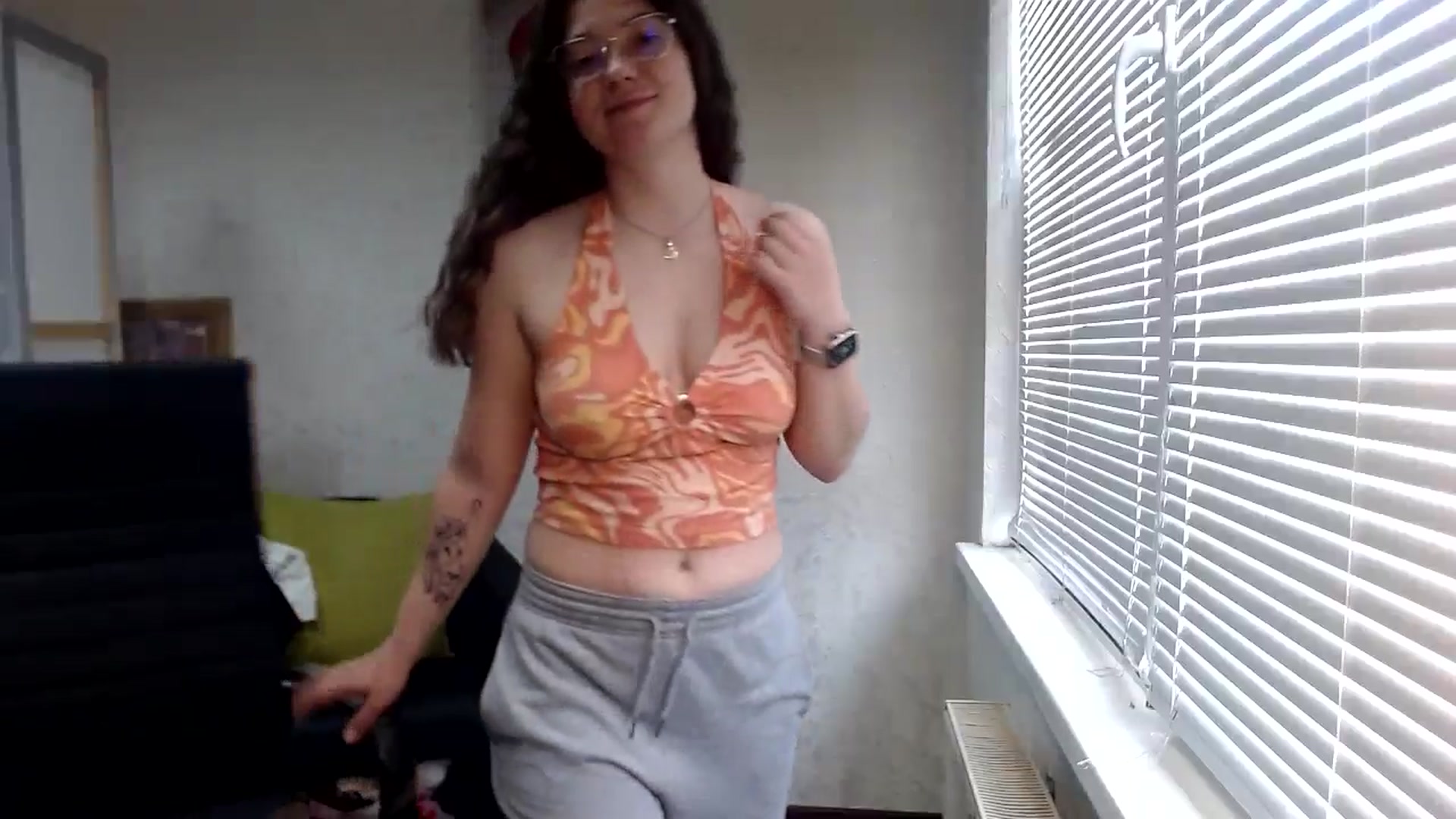 Gallery image thumbnail from SweetArinaA's myfreecams stream on, 05/31/2024, 08:54 image 6 of 20