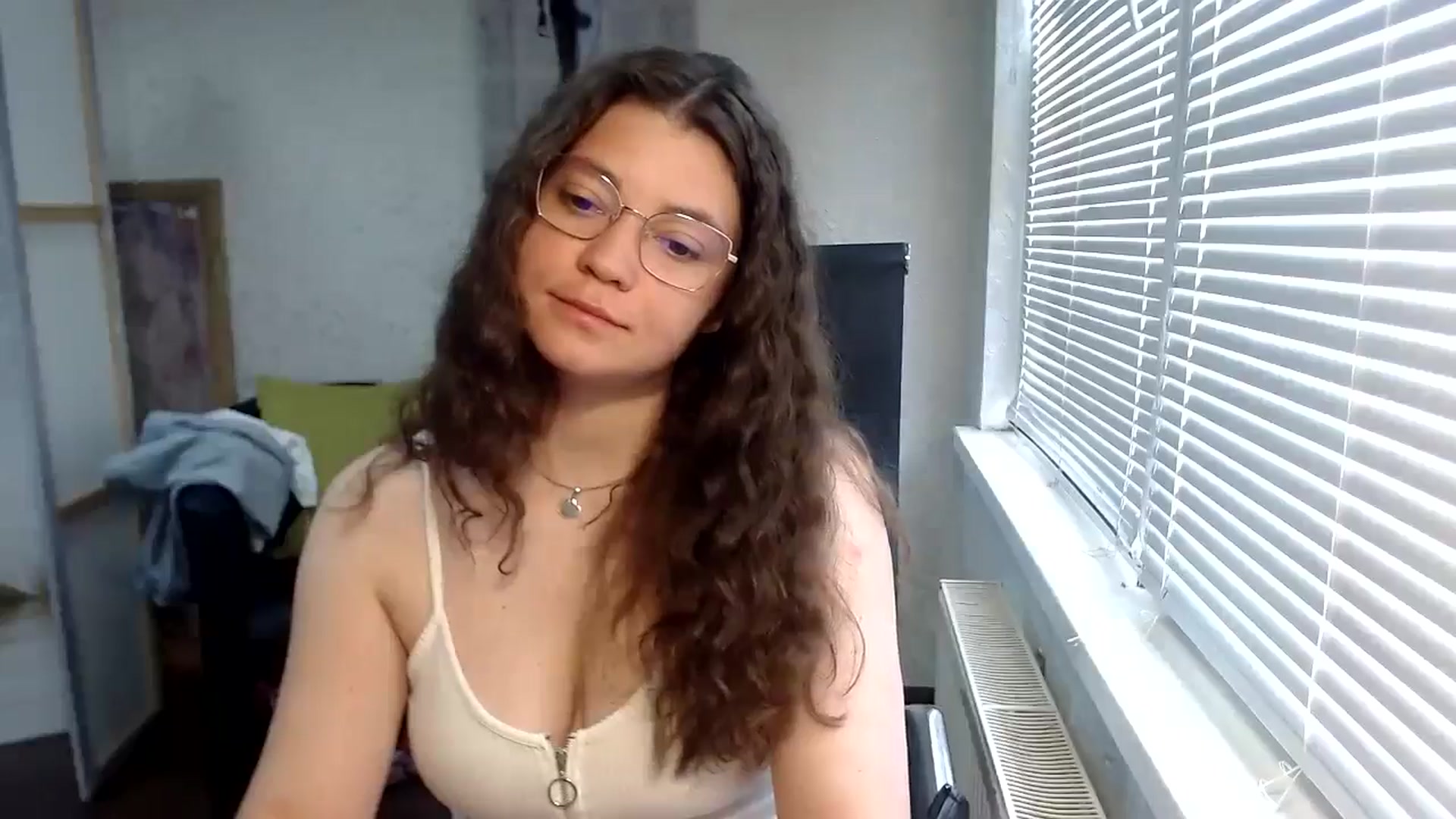 Gallery image thumbnail from SweetArinaA's myfreecams stream on, 05/31/2024, 08:54 image 17 of 20