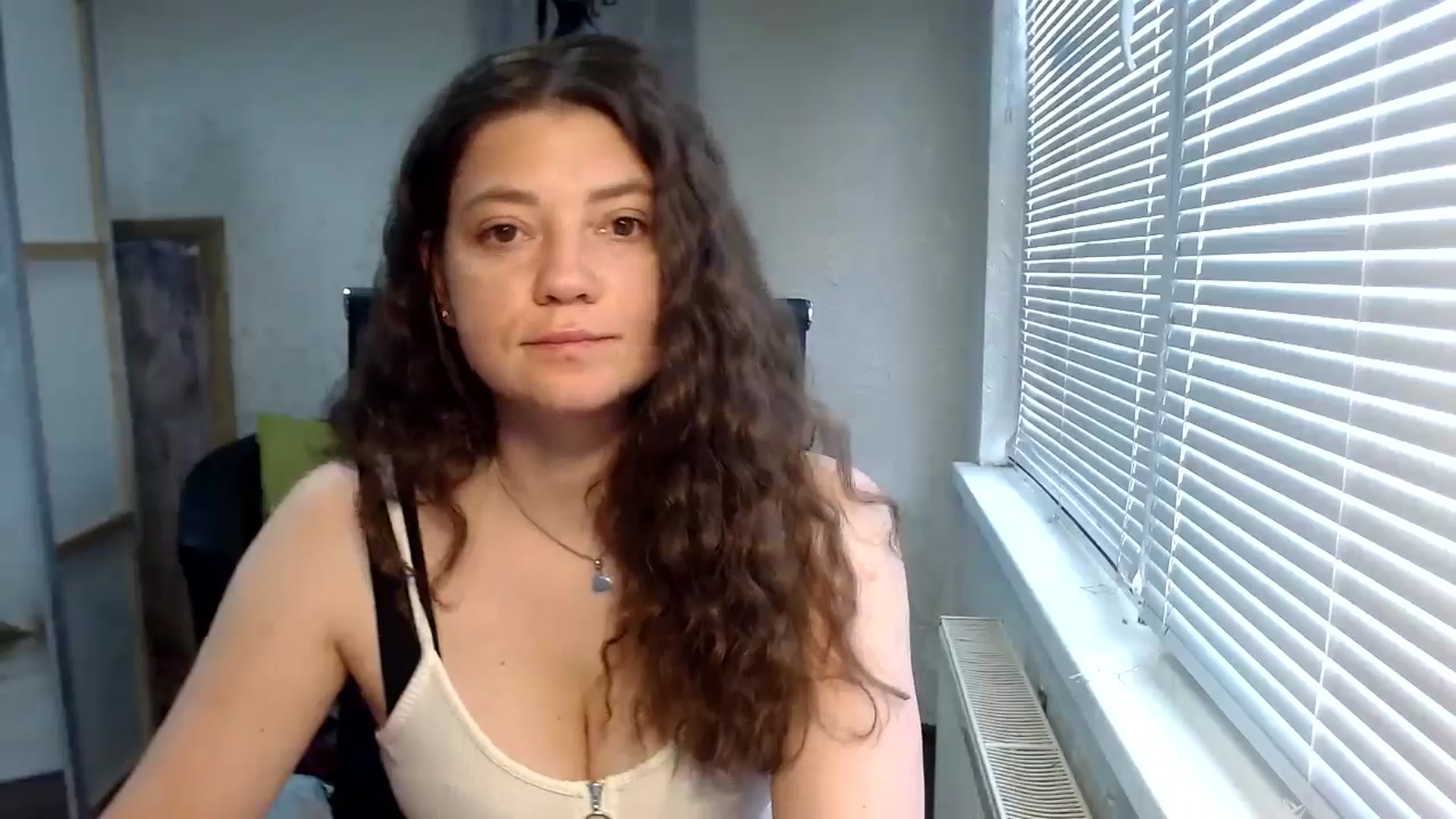 Gallery image thumbnail from SweetArinaA's myfreecams stream on, 05/31/2024, 10:00 image 13 of 20