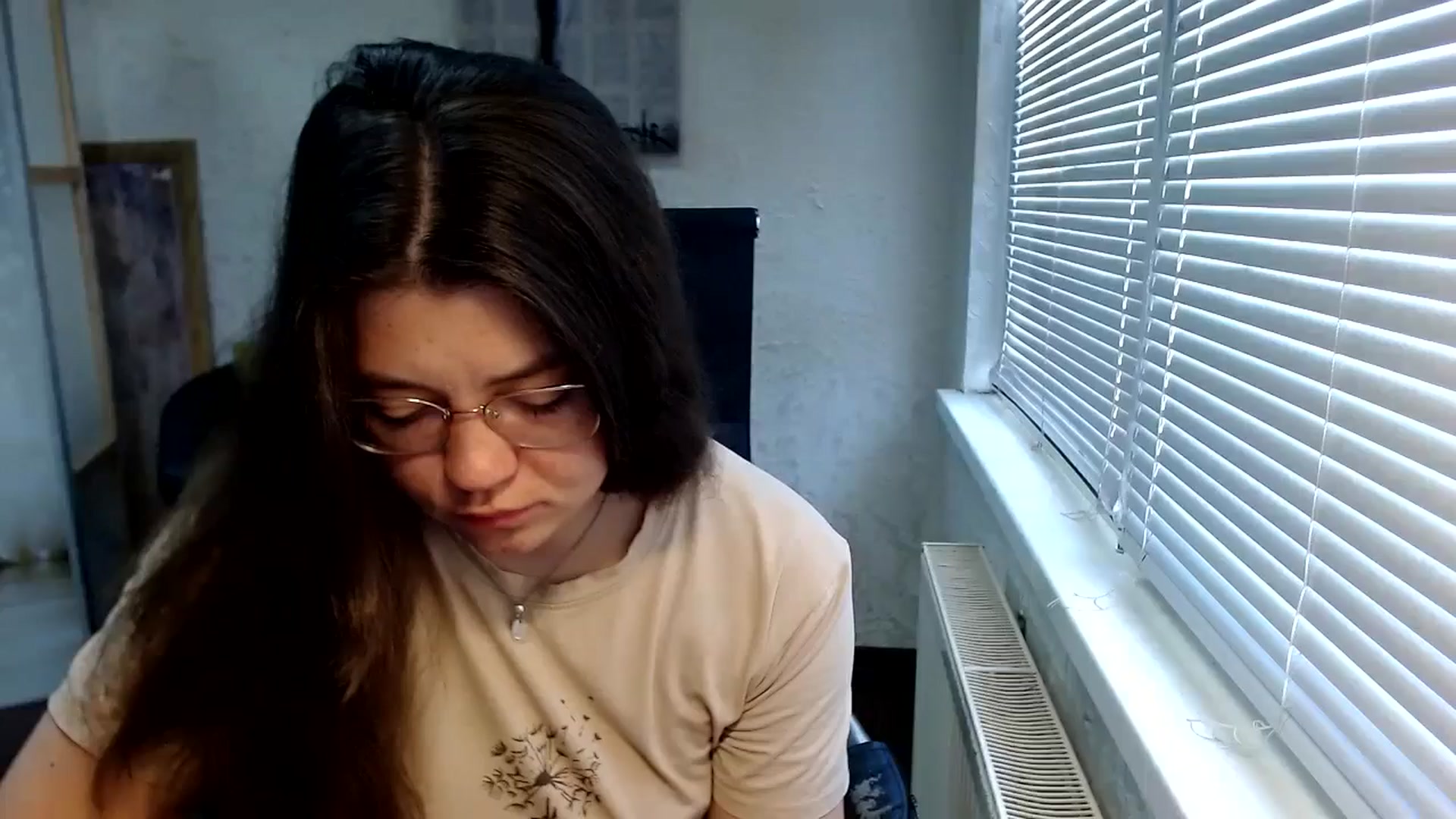 Gallery image thumbnail from SweetArinaA's myfreecams stream on, 06/03/2024, 08:01 image 9 of 20