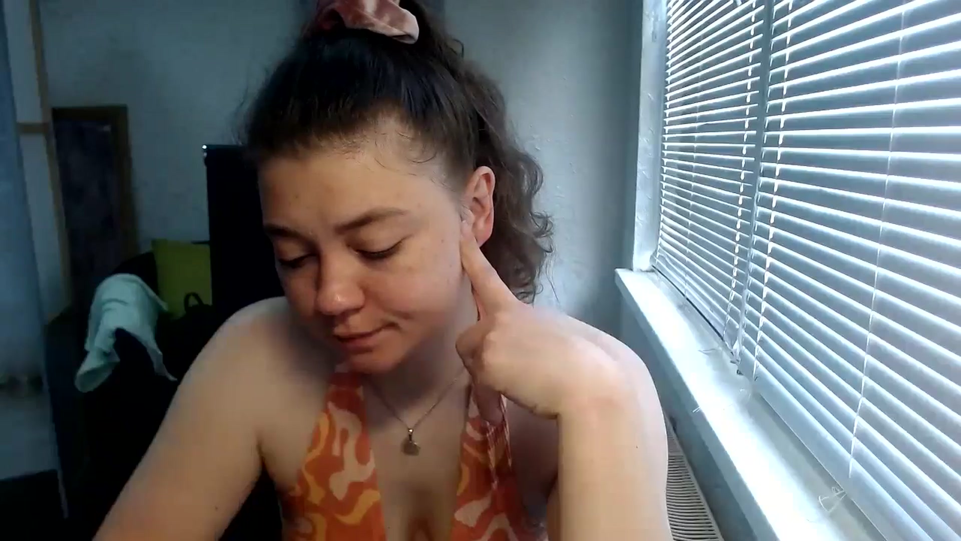 Gallery image thumbnail from SweetArinaA's myfreecams stream on, 06/04/2024, 06:52 image 12 of 20