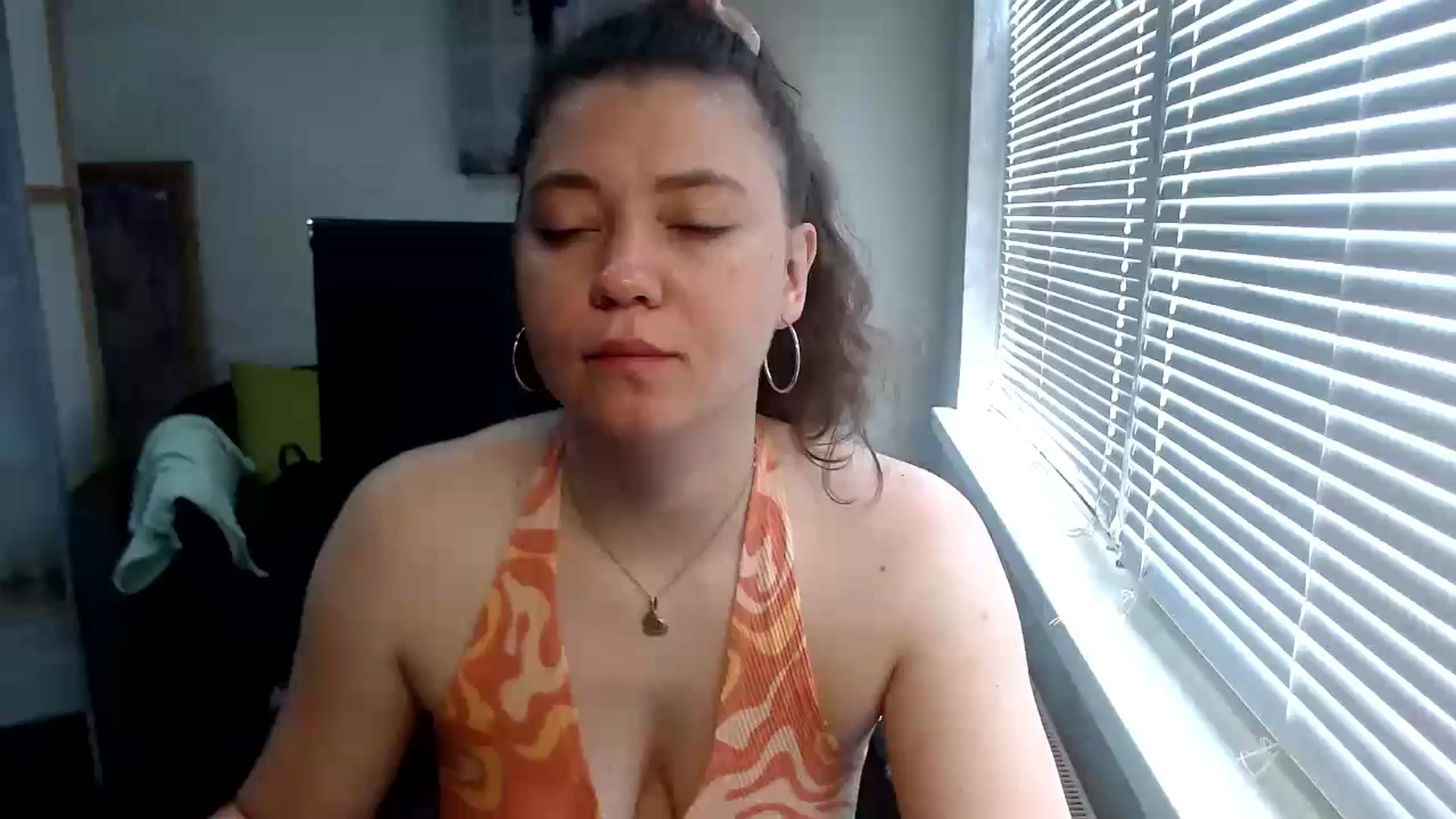 Gallery image thumbnail from SweetArinaA's myfreecams stream on, 06/04/2024, 06:52 image 1 of 20