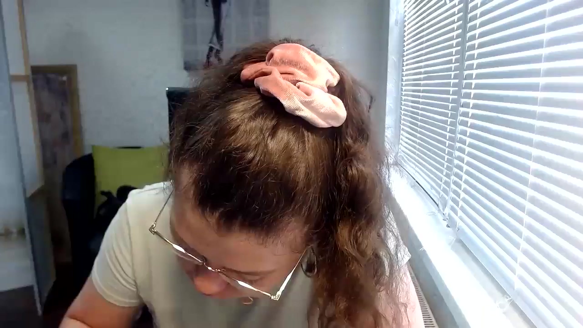 Gallery image thumbnail from SweetArinaA's myfreecams stream on, 06/04/2024, 07:19 image 15 of 20