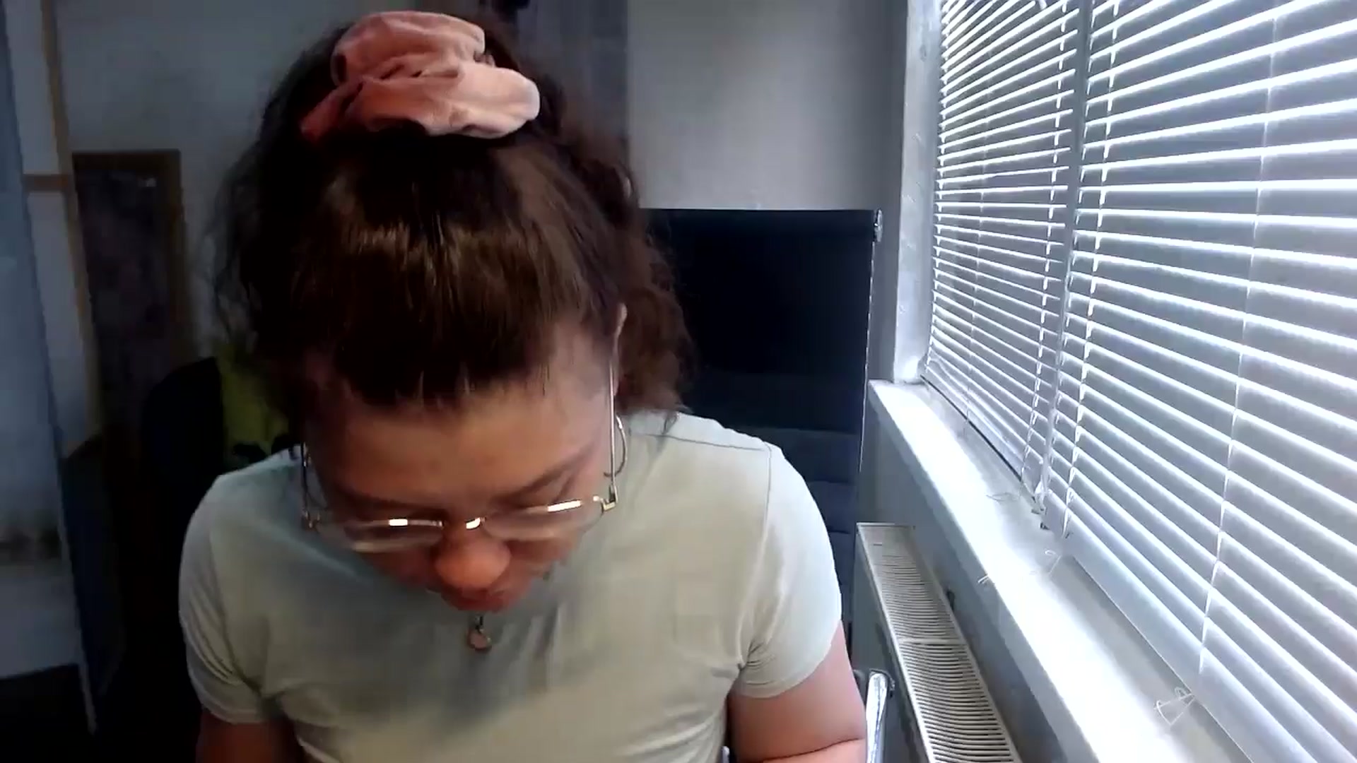 Gallery image thumbnail from SweetArinaA's myfreecams stream on, 06/04/2024, 07:19 image 2 of 20