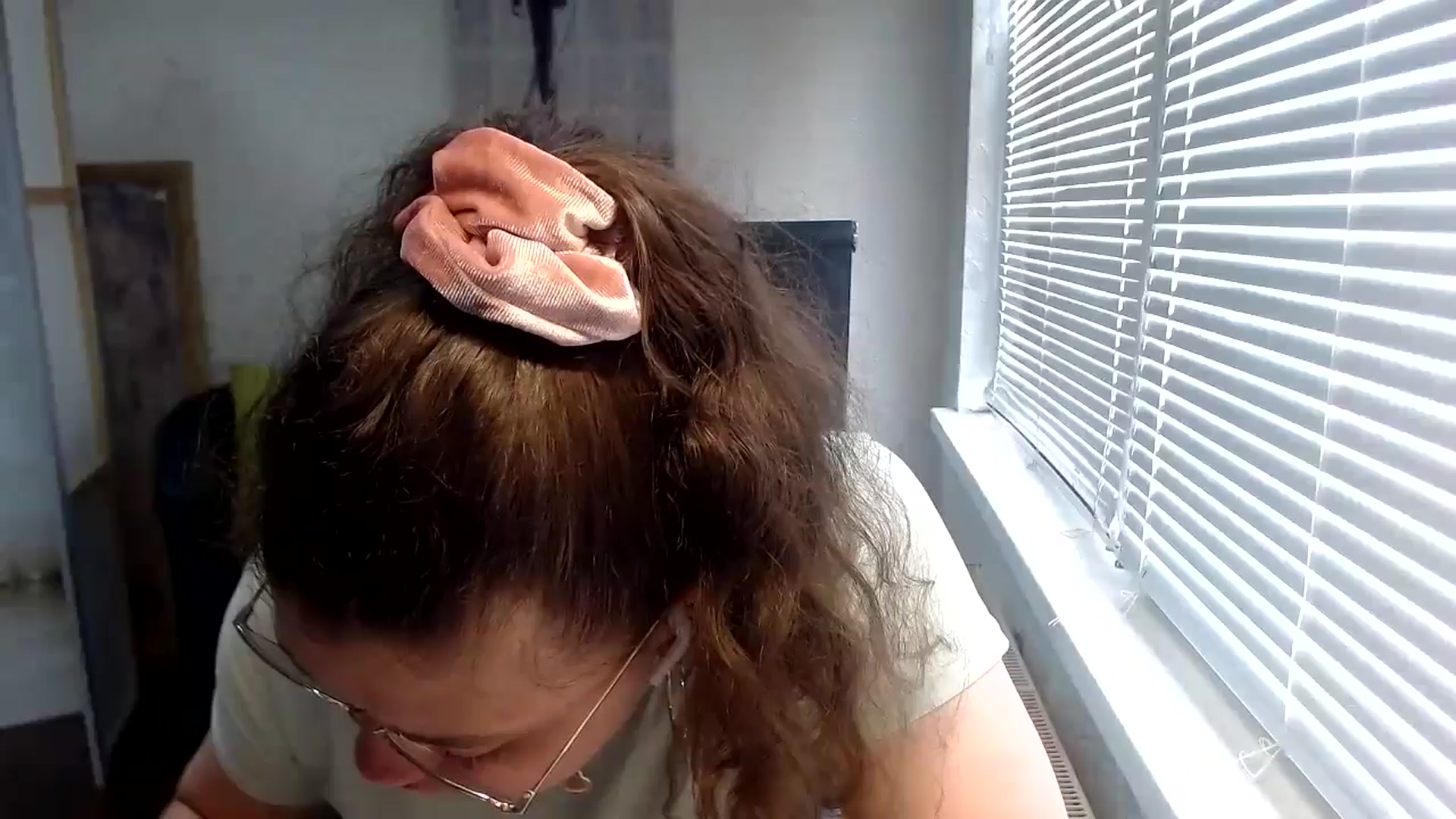 Gallery image thumbnail from SweetArinaA's myfreecams stream on, 06/04/2024, 07:19 image 8 of 20