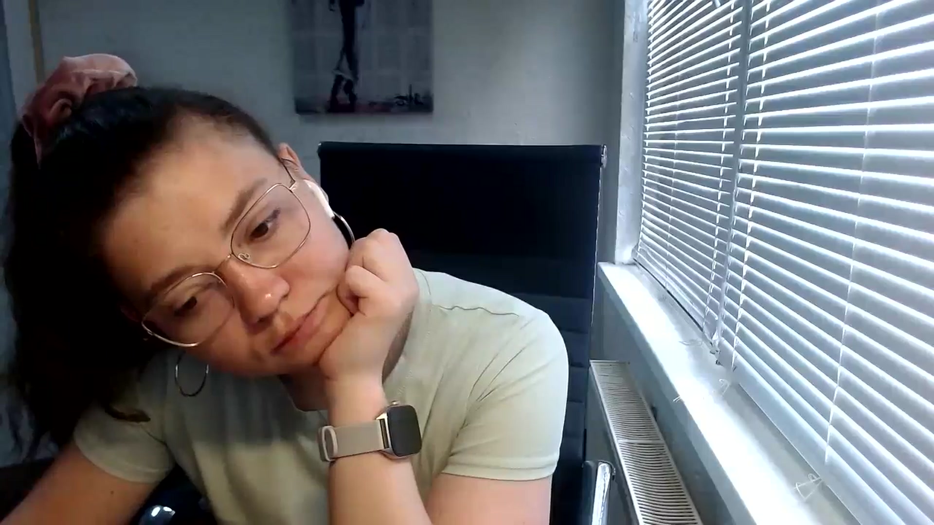Gallery image thumbnail from SweetArinaA's myfreecams stream on, 06/04/2024, 07:19 image 4 of 20