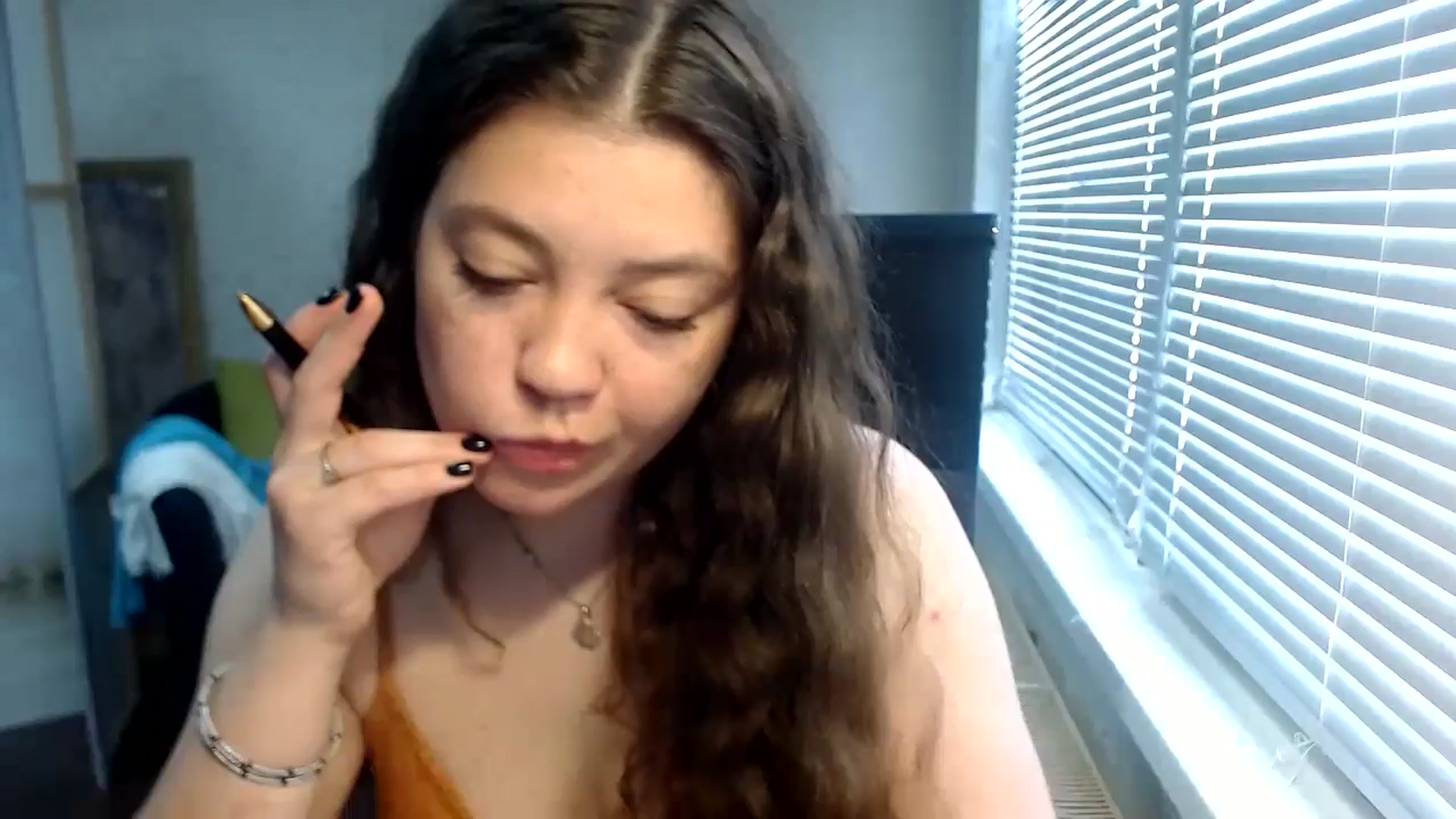Gallery image thumbnail from SweetArinaA's myfreecams stream on, 06/06/2024, 07:23 image 14 of 20