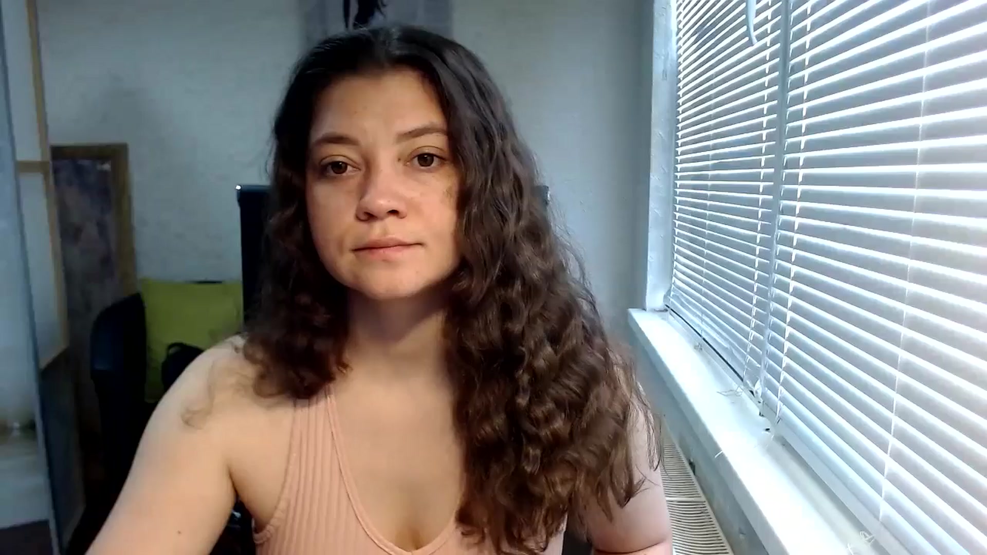 Gallery image thumbnail from SweetArinaA's myfreecams stream on, 06/09/2024, 08:47 image 4 of 20