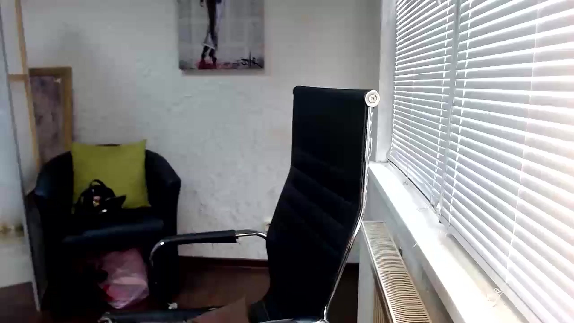 Gallery image thumbnail from SweetArinaA's myfreecams stream on, 06/11/2024, 04:21 image 4 of 20