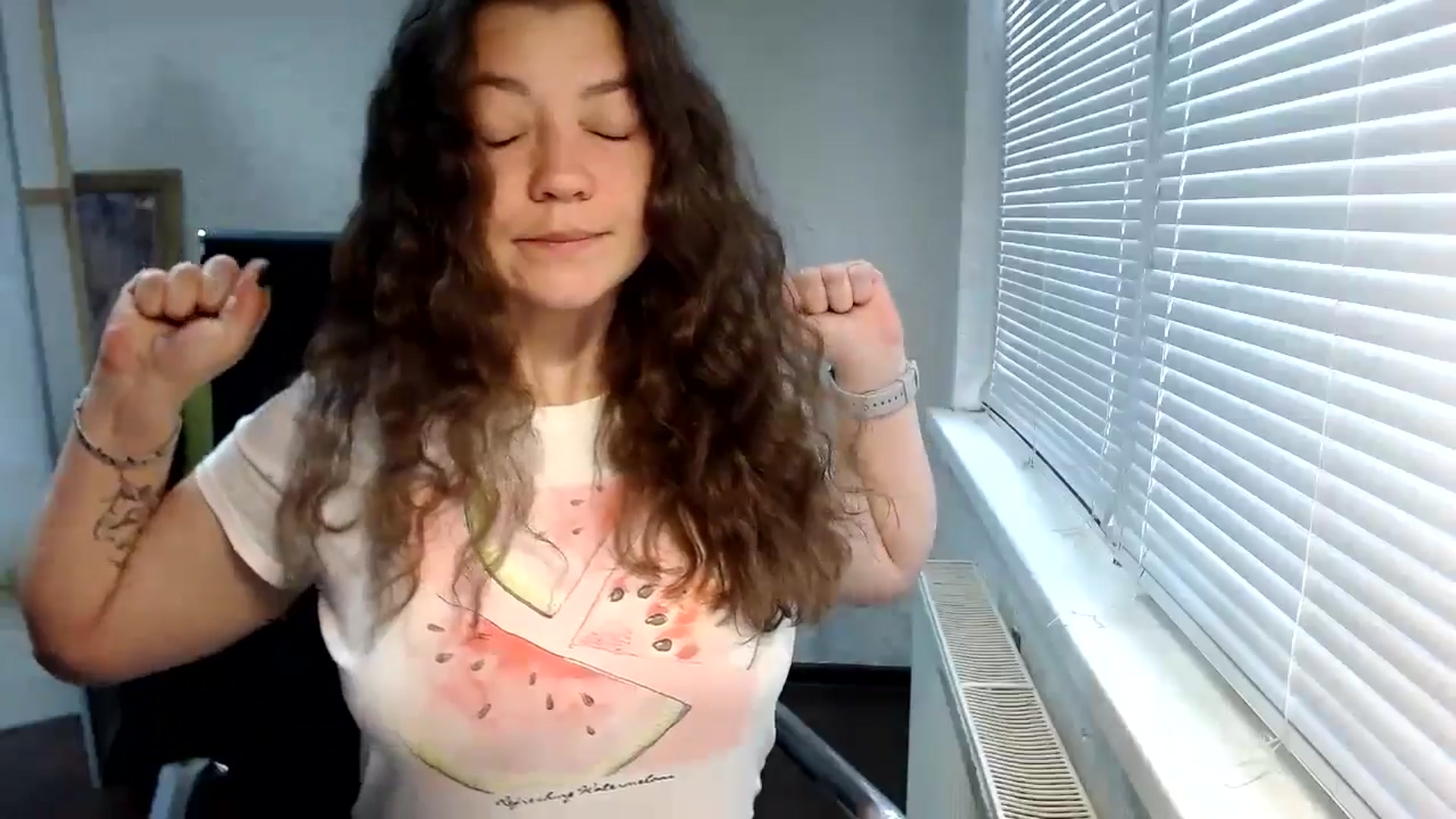 Gallery image thumbnail from SweetArinaA's myfreecams stream on, 06/11/2024, 04:50 image 7 of 20