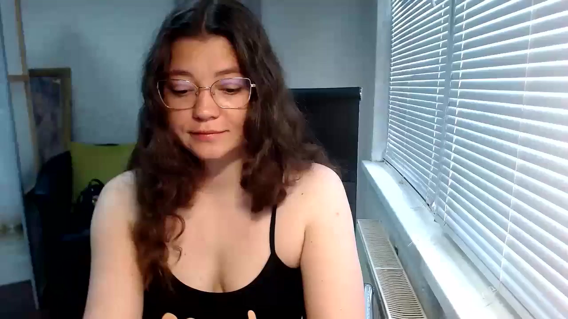 Gallery image thumbnail from SweetArinaA's myfreecams stream on, 06/11/2024, 05:44 image 16 of 20