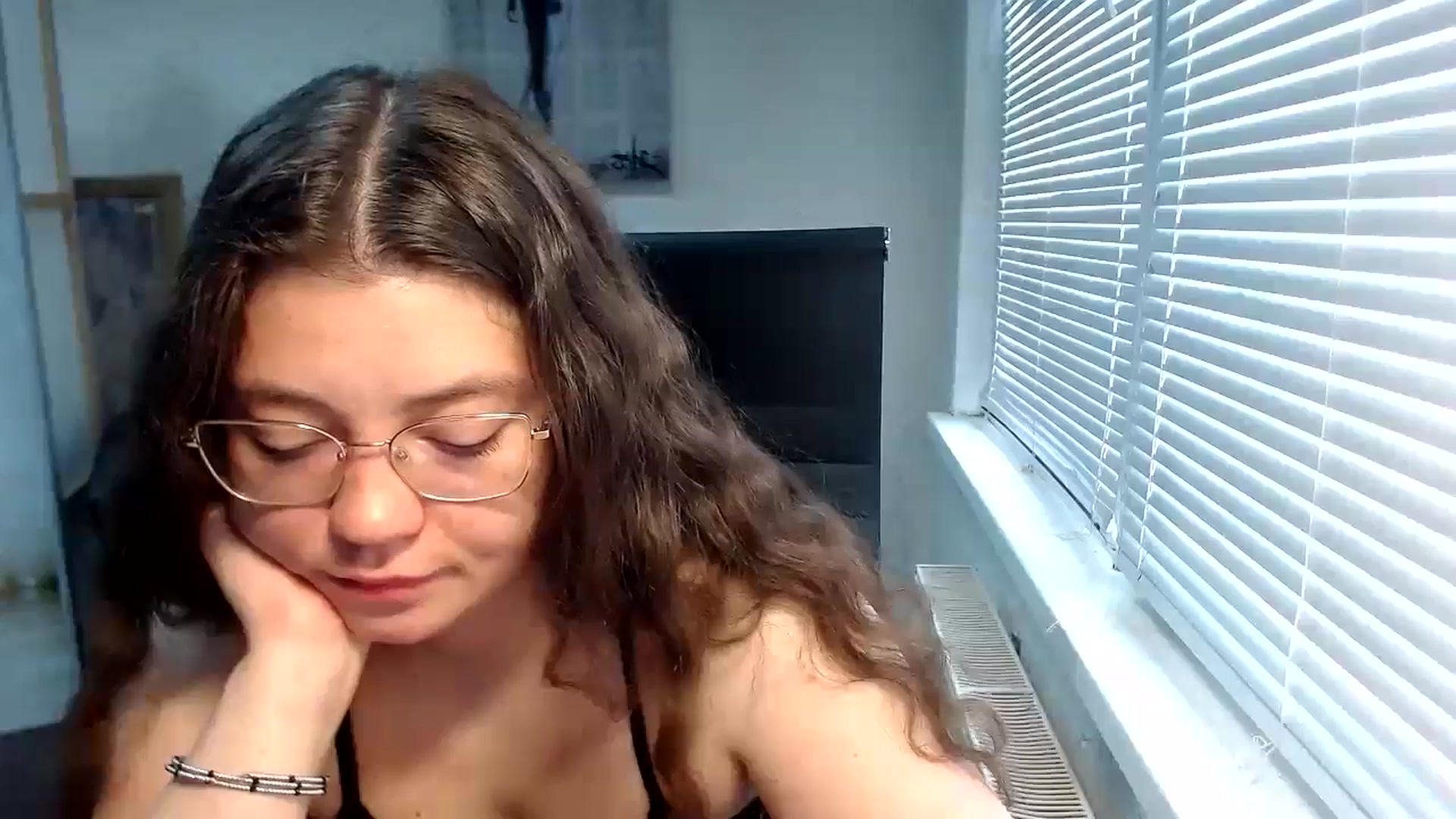 Gallery image thumbnail from SweetArinaA's myfreecams stream on, 06/11/2024, 05:44 image 9 of 20