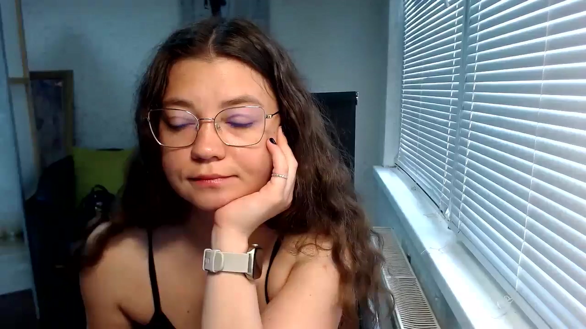 Gallery image thumbnail from SweetArinaA's myfreecams stream on, 06/11/2024, 05:44 image 8 of 20