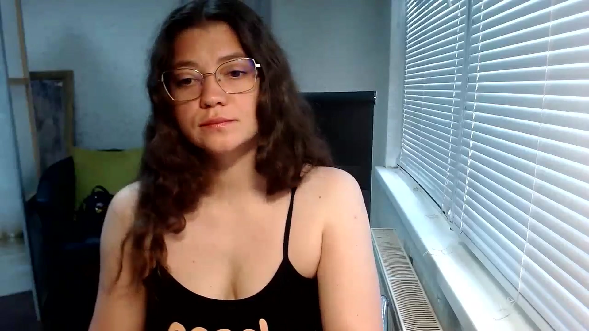 Gallery image thumbnail from SweetArinaA's myfreecams stream on, 06/11/2024, 05:44 image 15 of 20