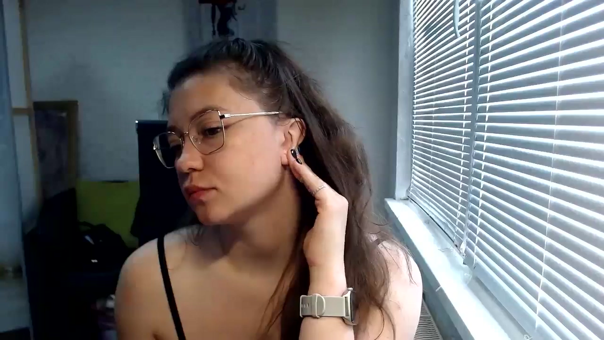Gallery image thumbnail from SweetArinaA's myfreecams stream on, 06/12/2024, 11:00 image 3 of 20