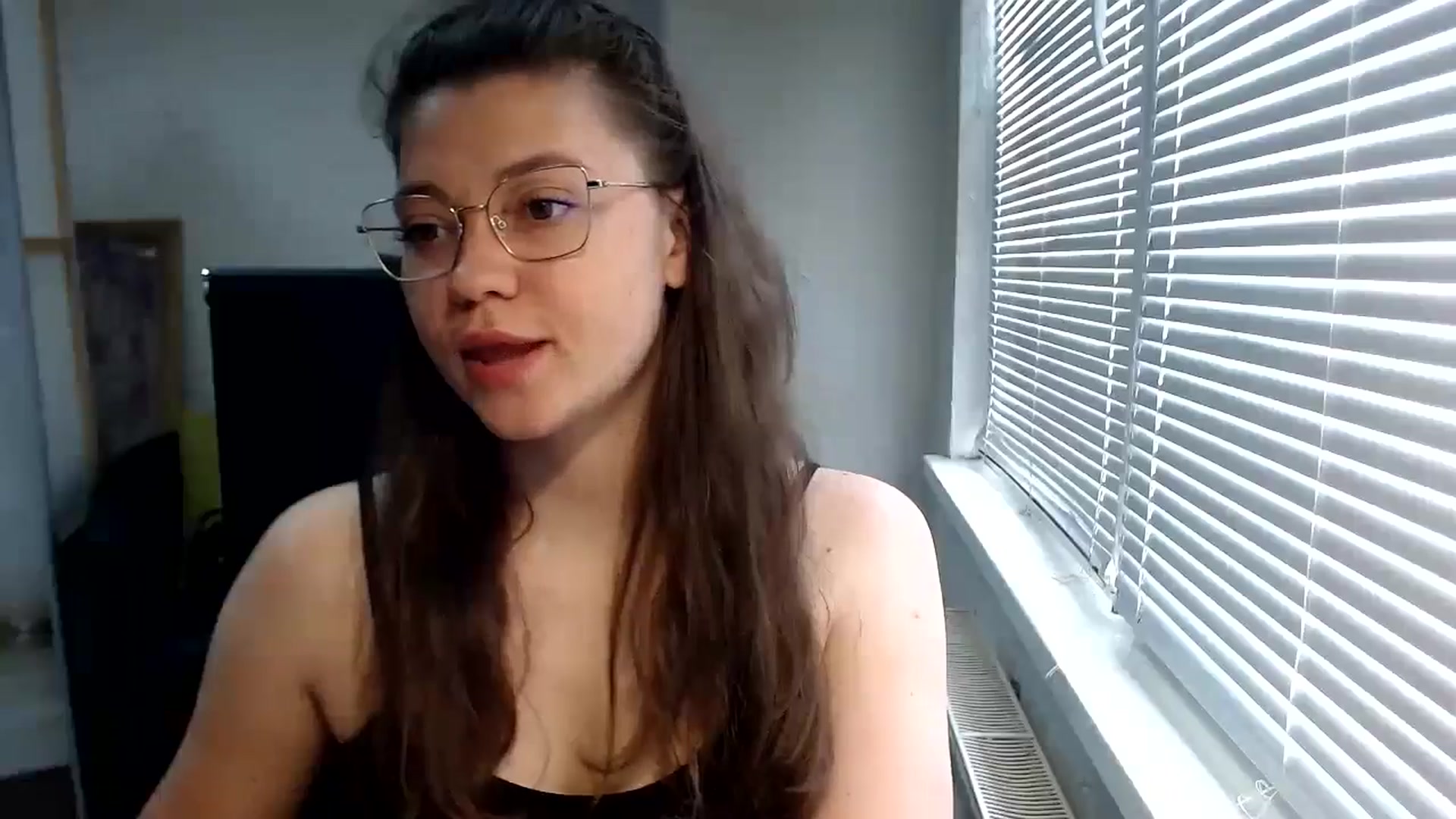 Gallery image thumbnail from SweetArinaA's myfreecams stream on, 06/12/2024, 11:00 image 12 of 20