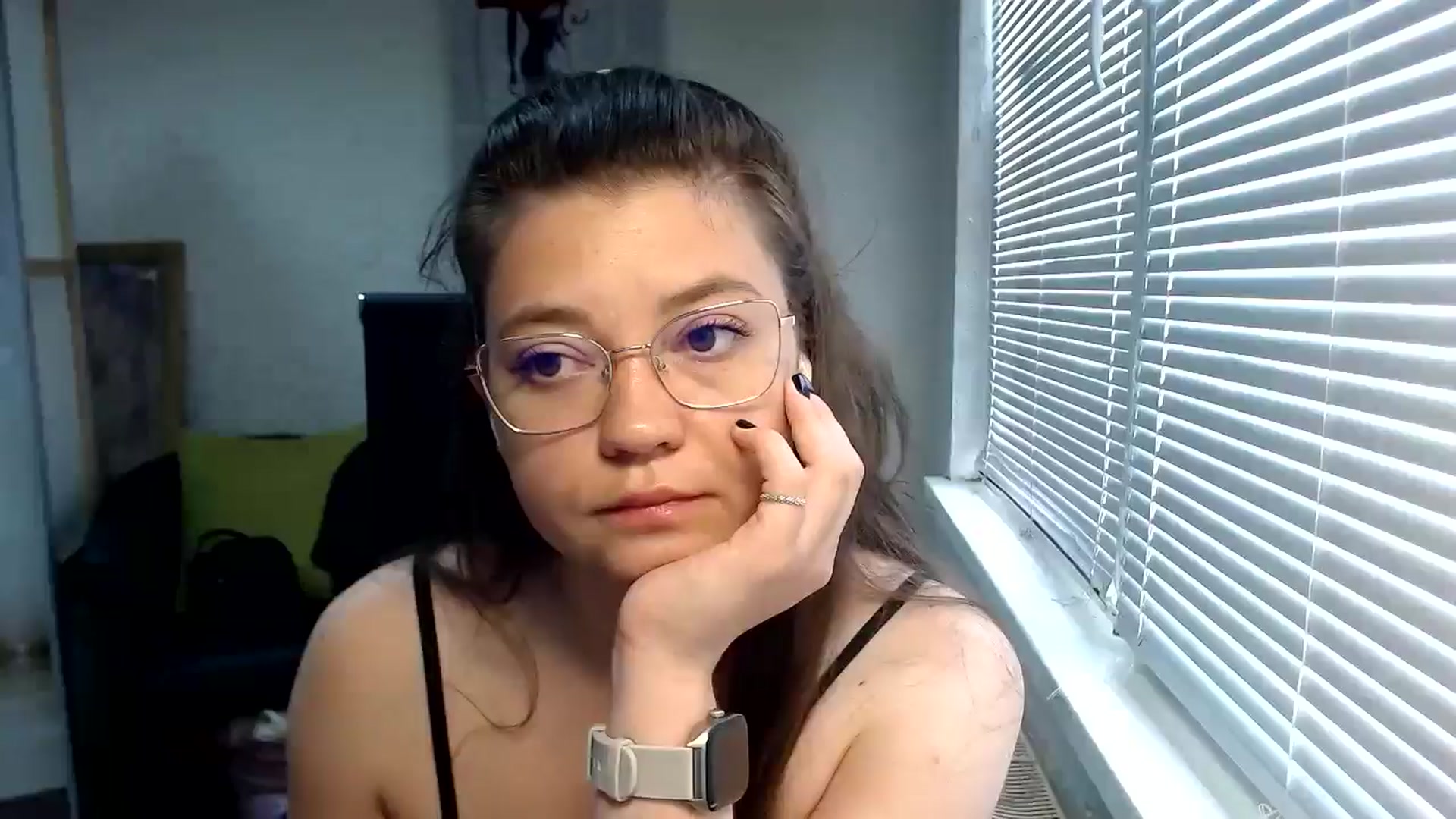Gallery image thumbnail from SweetArinaA's myfreecams stream on, 06/12/2024, 11:00 image 7 of 20