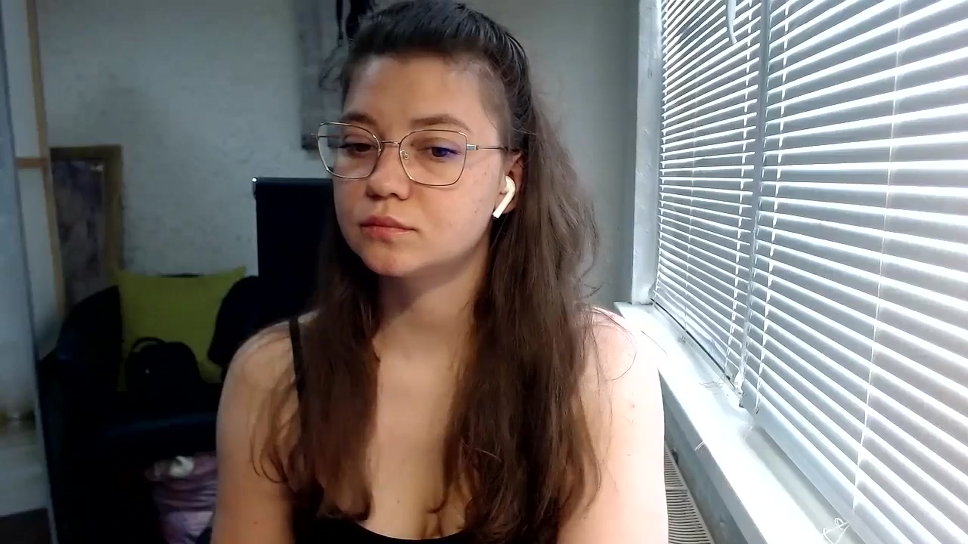 Gallery image thumbnail from SweetArinaA's myfreecams stream on, 06/12/2024, 11:00 image 9 of 20