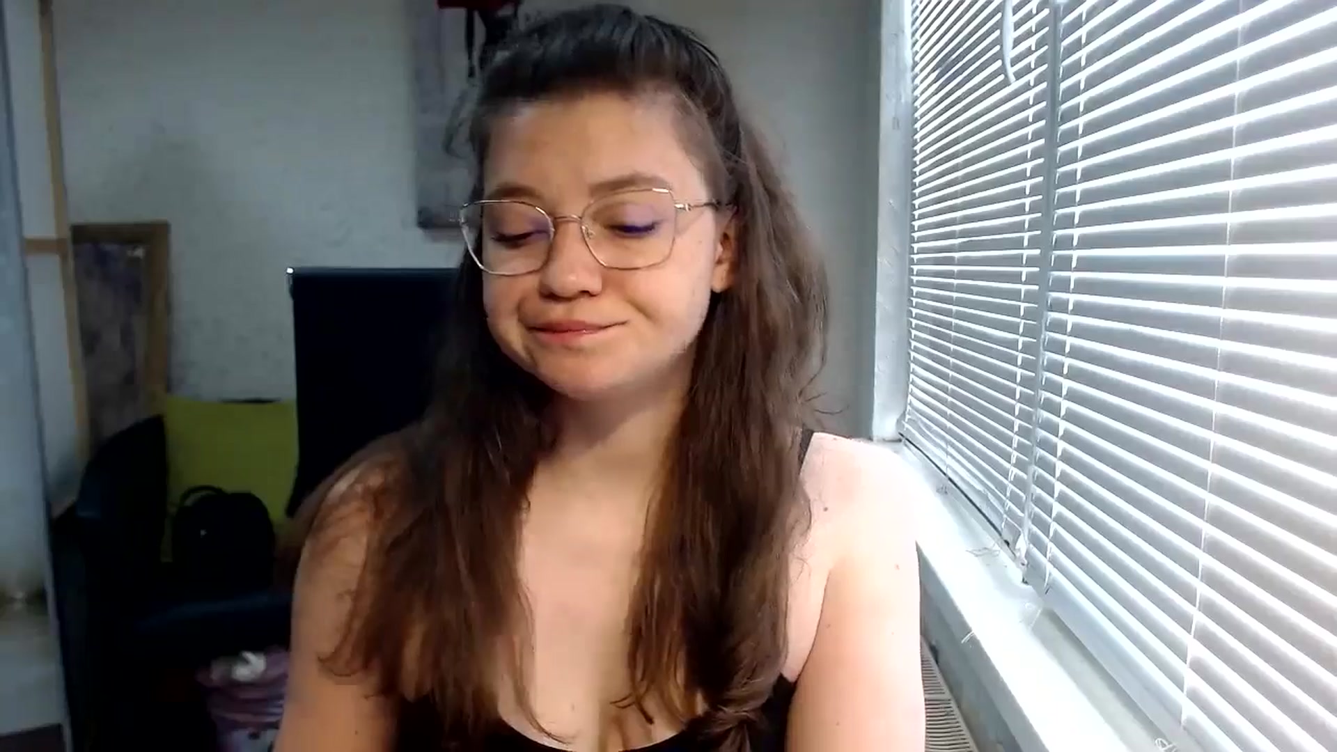 Gallery image thumbnail from SweetArinaA's myfreecams stream on, 06/12/2024, 11:00 image 6 of 20