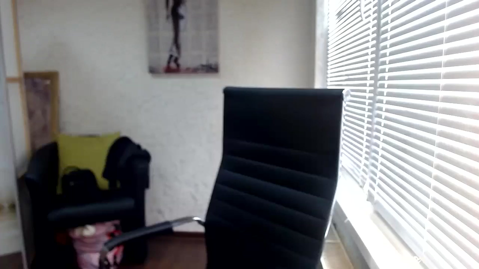 Gallery image thumbnail from SweetArinaA's myfreecams stream on, 06/12/2024, 11:00 image 10 of 20