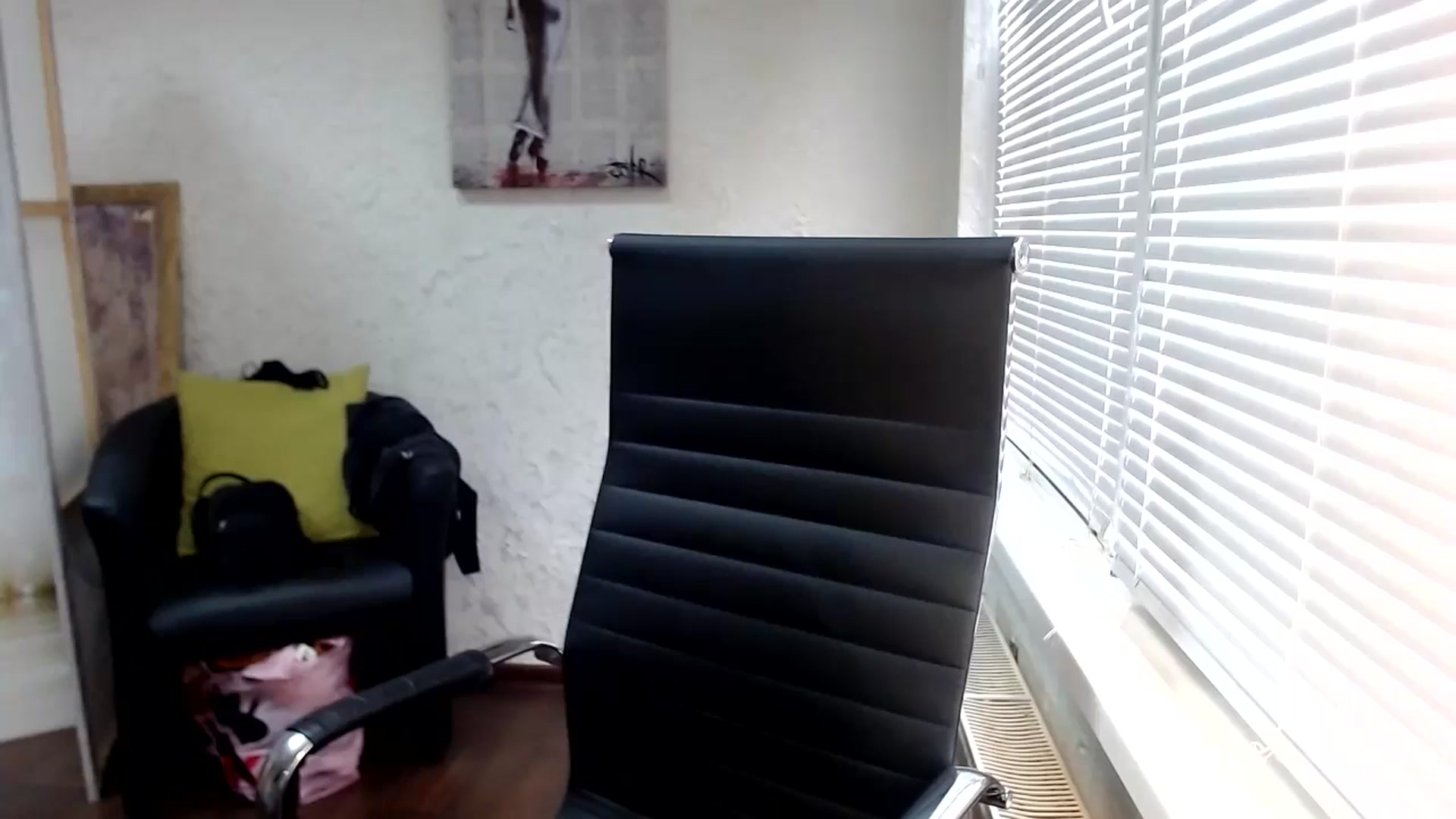 Gallery image thumbnail from SweetArinaA's myfreecams stream on, 06/12/2024, 12:15 image 2 of 20