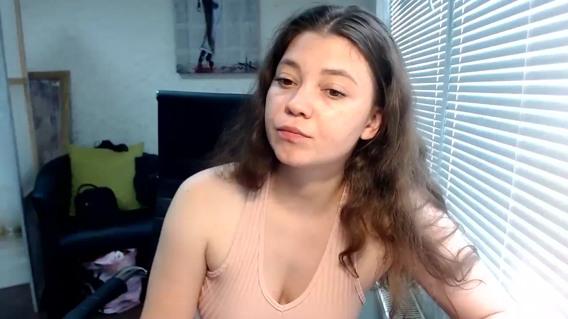 Gallery image thumbnail from SweetArinaA's myfreecams stream on, 06/12/2024, 12:15 image 9 of 20