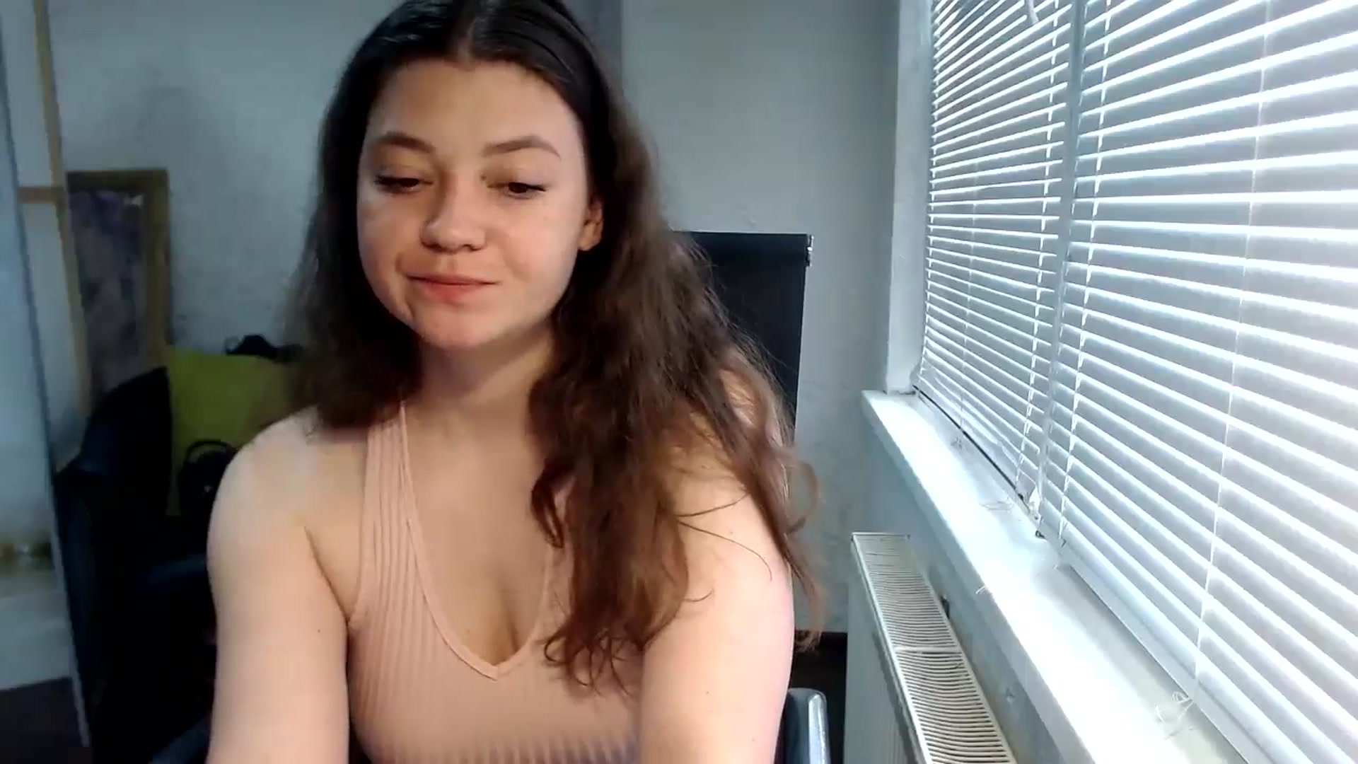 Gallery image thumbnail from SweetArinaA's myfreecams stream on, 06/12/2024, 12:15 image 11 of 20