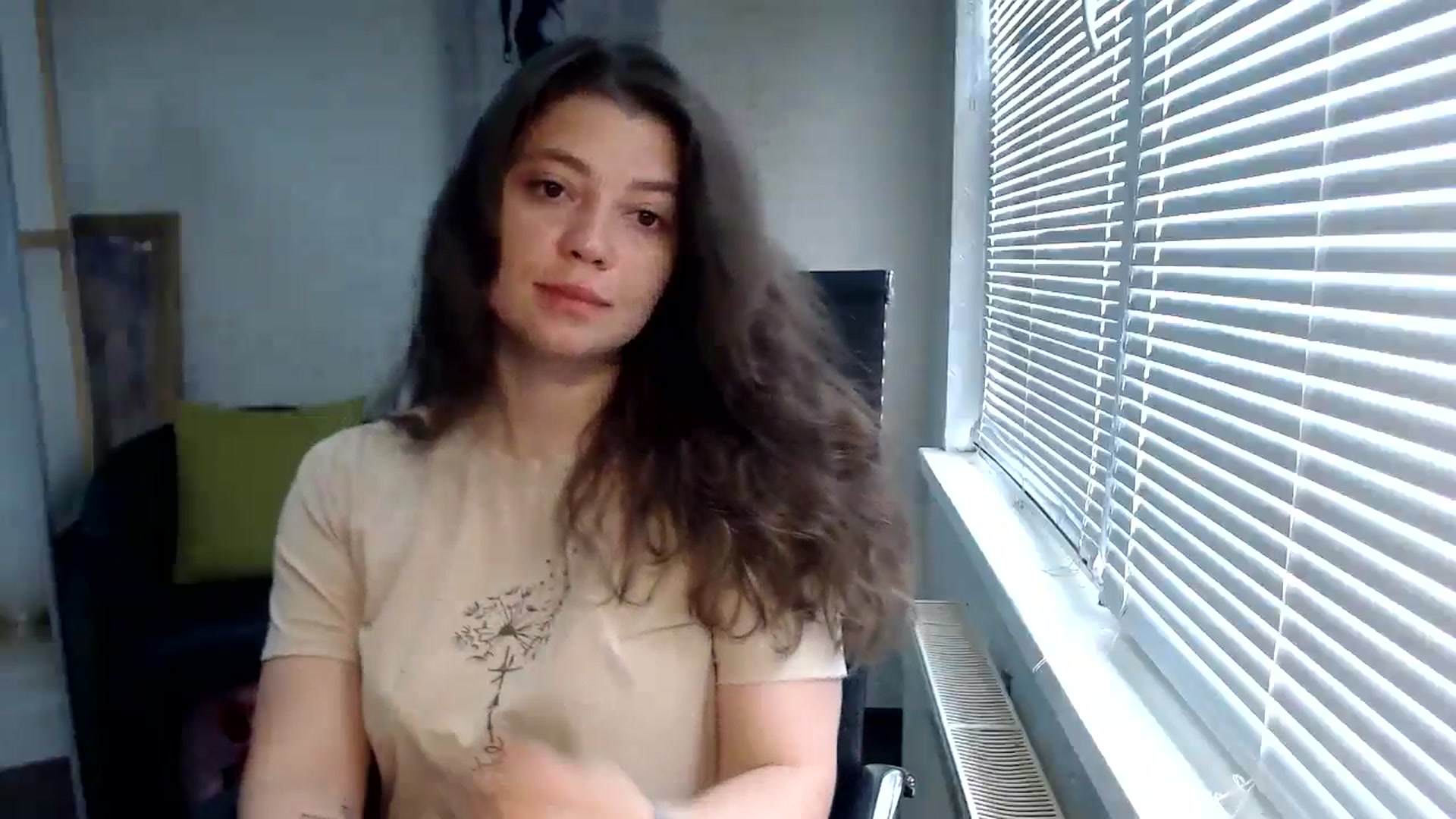 Gallery image thumbnail from SweetArinaA's myfreecams stream on, 06/14/2024, 07:49 image 8 of 20