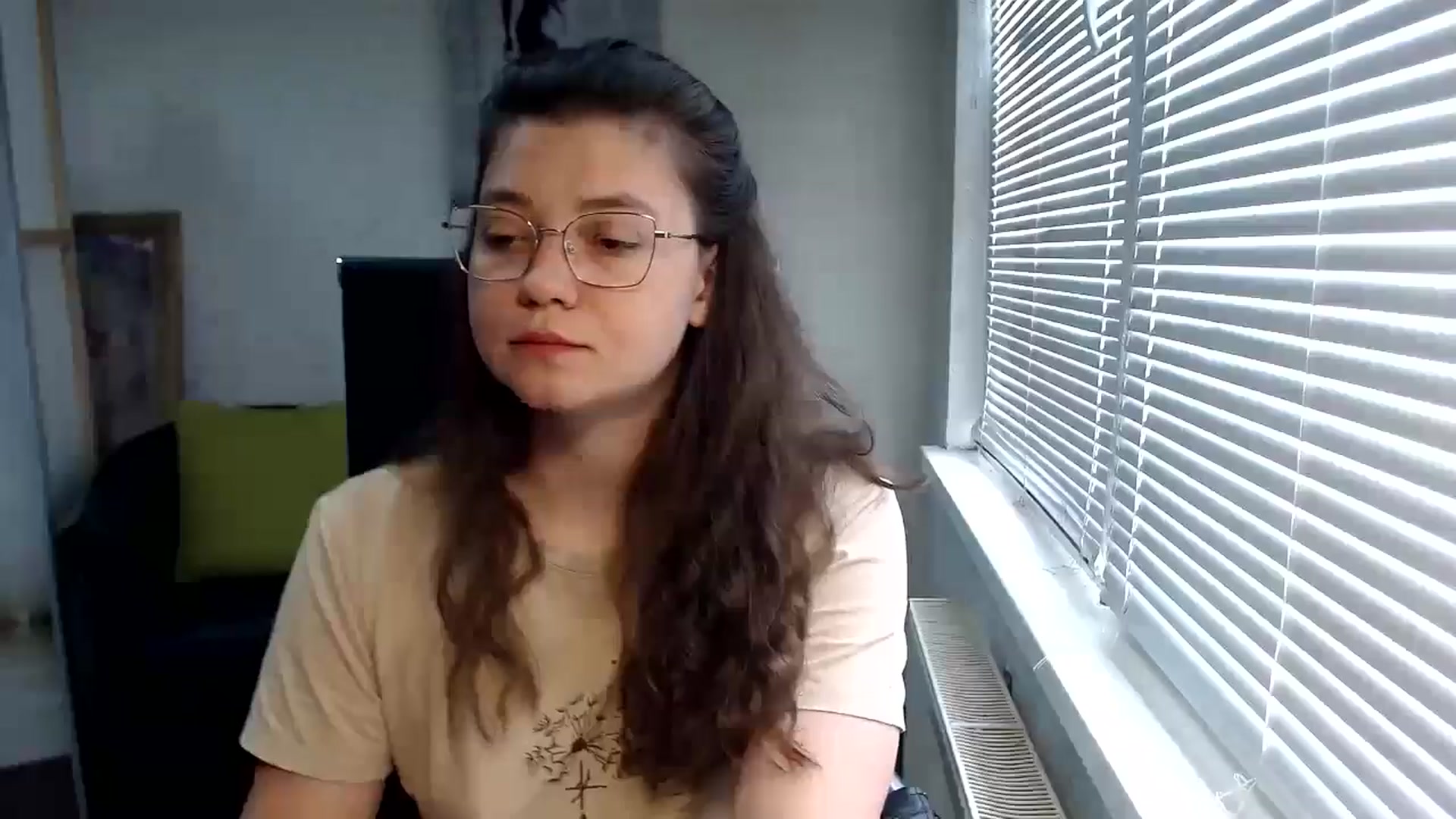 Gallery image thumbnail from SweetArinaA's myfreecams stream on, 06/14/2024, 09:25 image 14 of 20