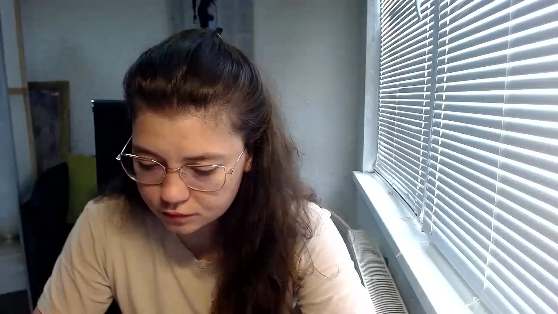 Gallery image thumbnail from SweetArinaA's myfreecams stream on, 06/14/2024, 09:25 image 10 of 20