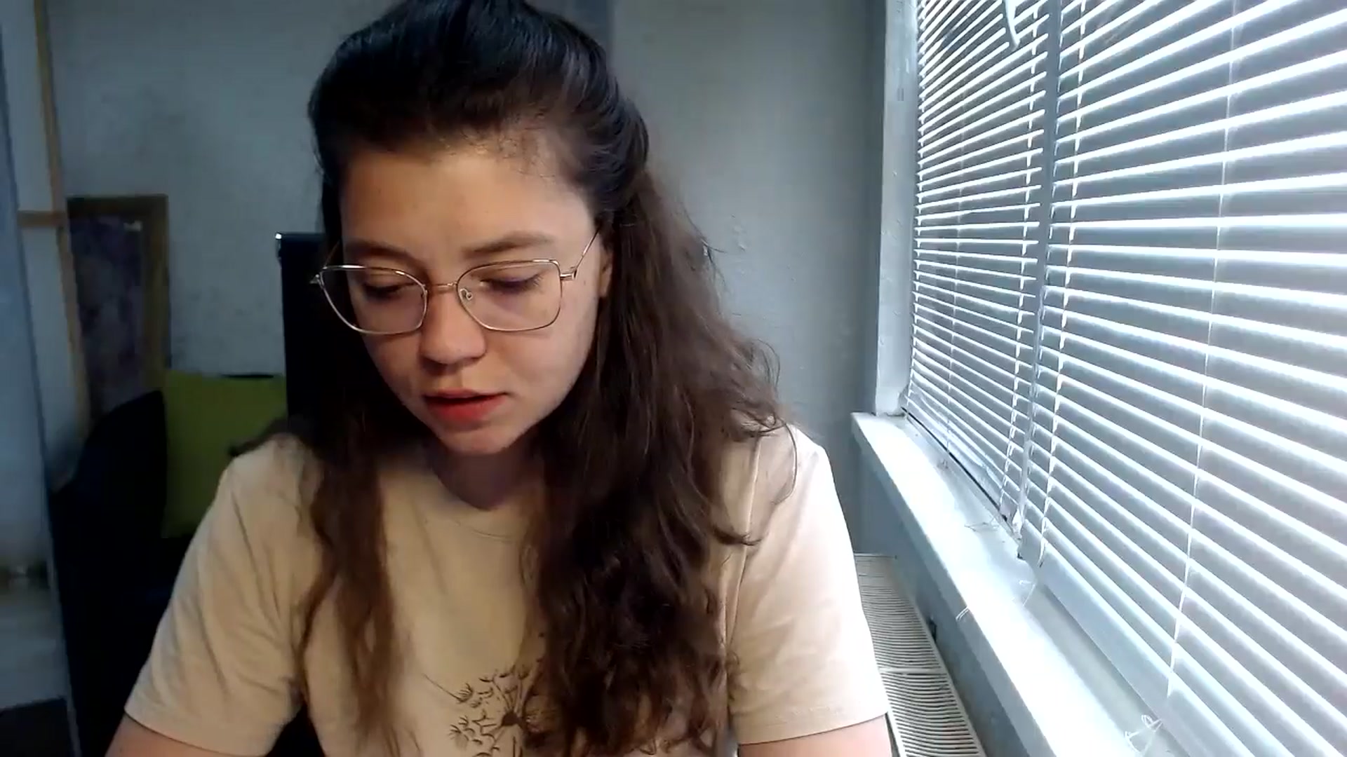Gallery image thumbnail from SweetArinaA's myfreecams stream on, 06/14/2024, 09:25 image 12 of 20